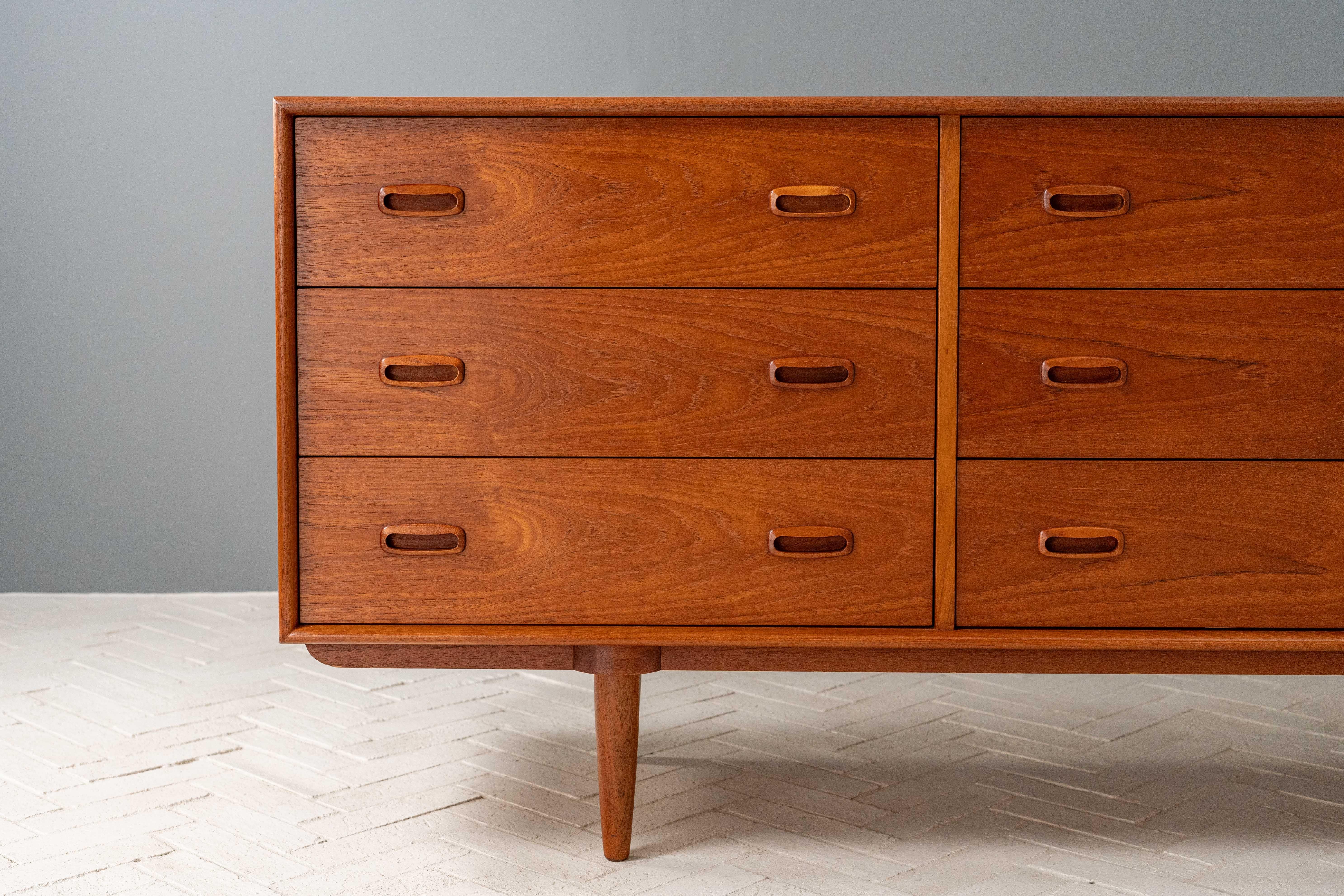Mid-Century Modern Classically Danish Modern Style Teak Dresser