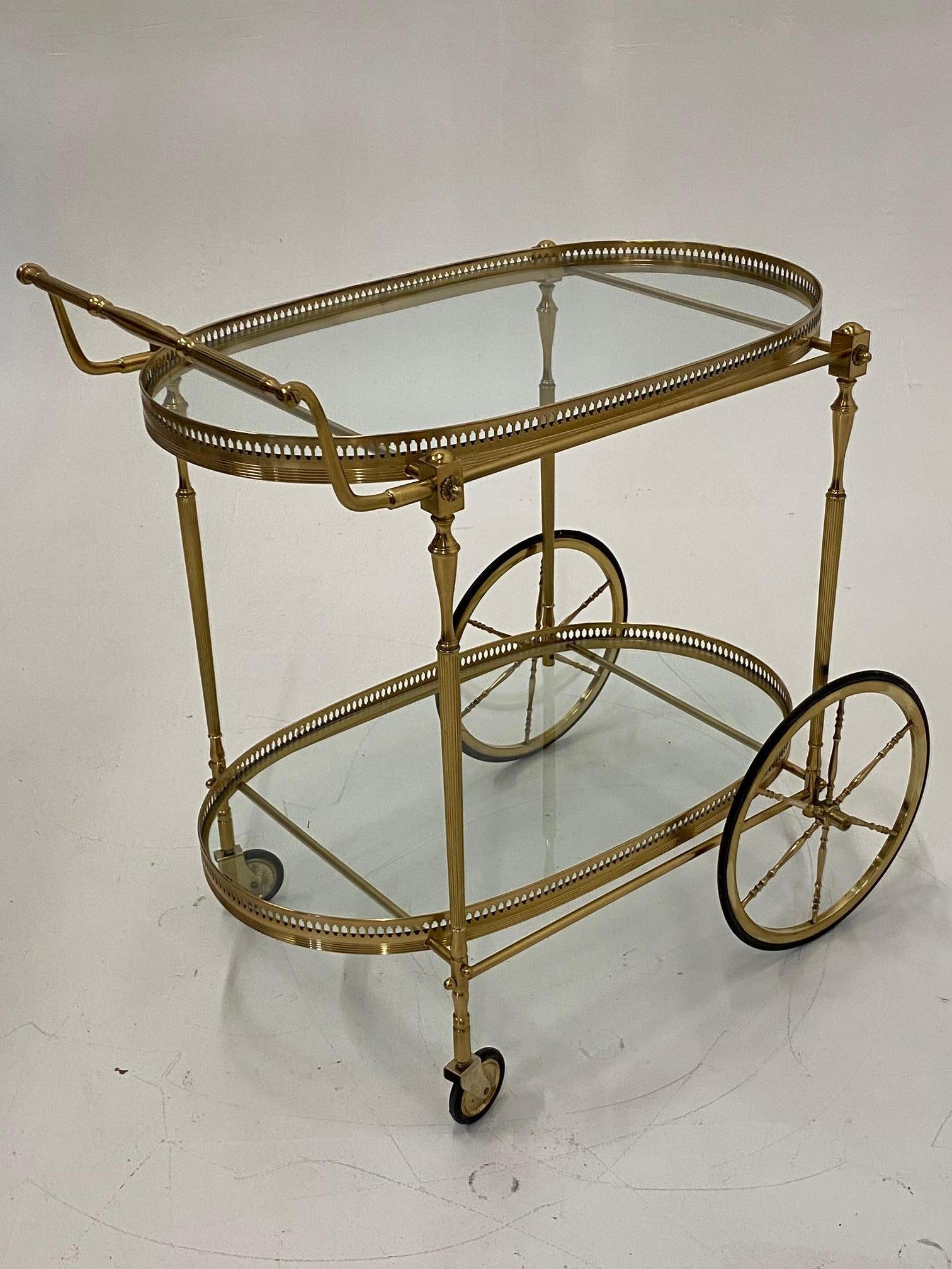 Late 20th Century Classically Elegant Brass and Glass Mid-Century Modern Bar Cart