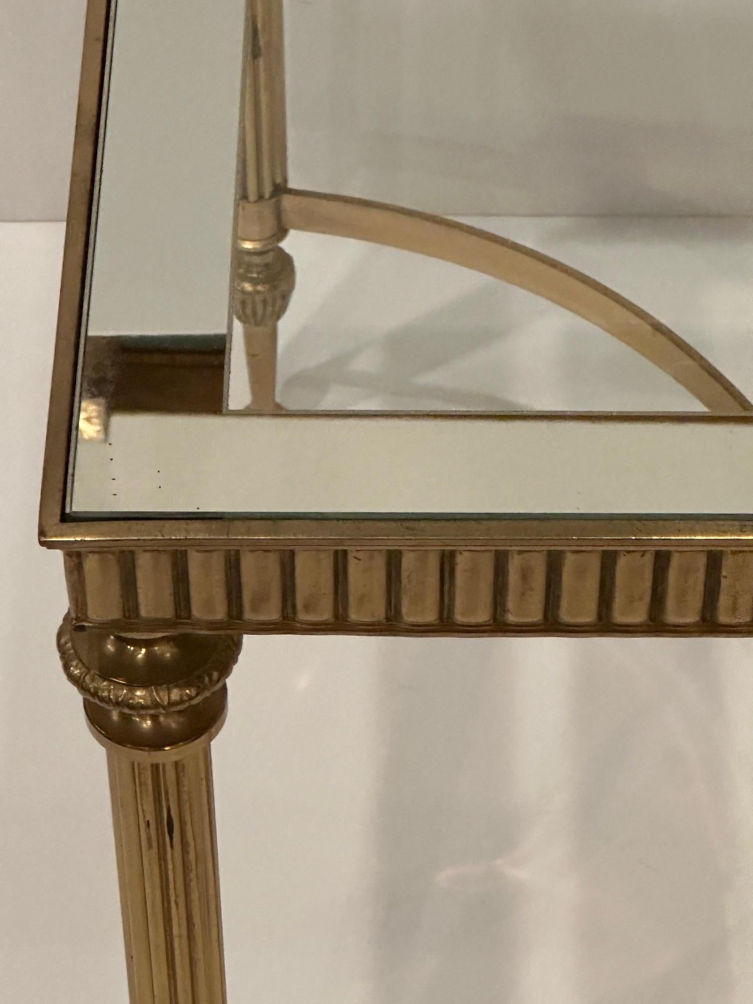 Klassisch eleganter Beistelltisch aus Messing im Maison Jansen-Stil im Angebot 2