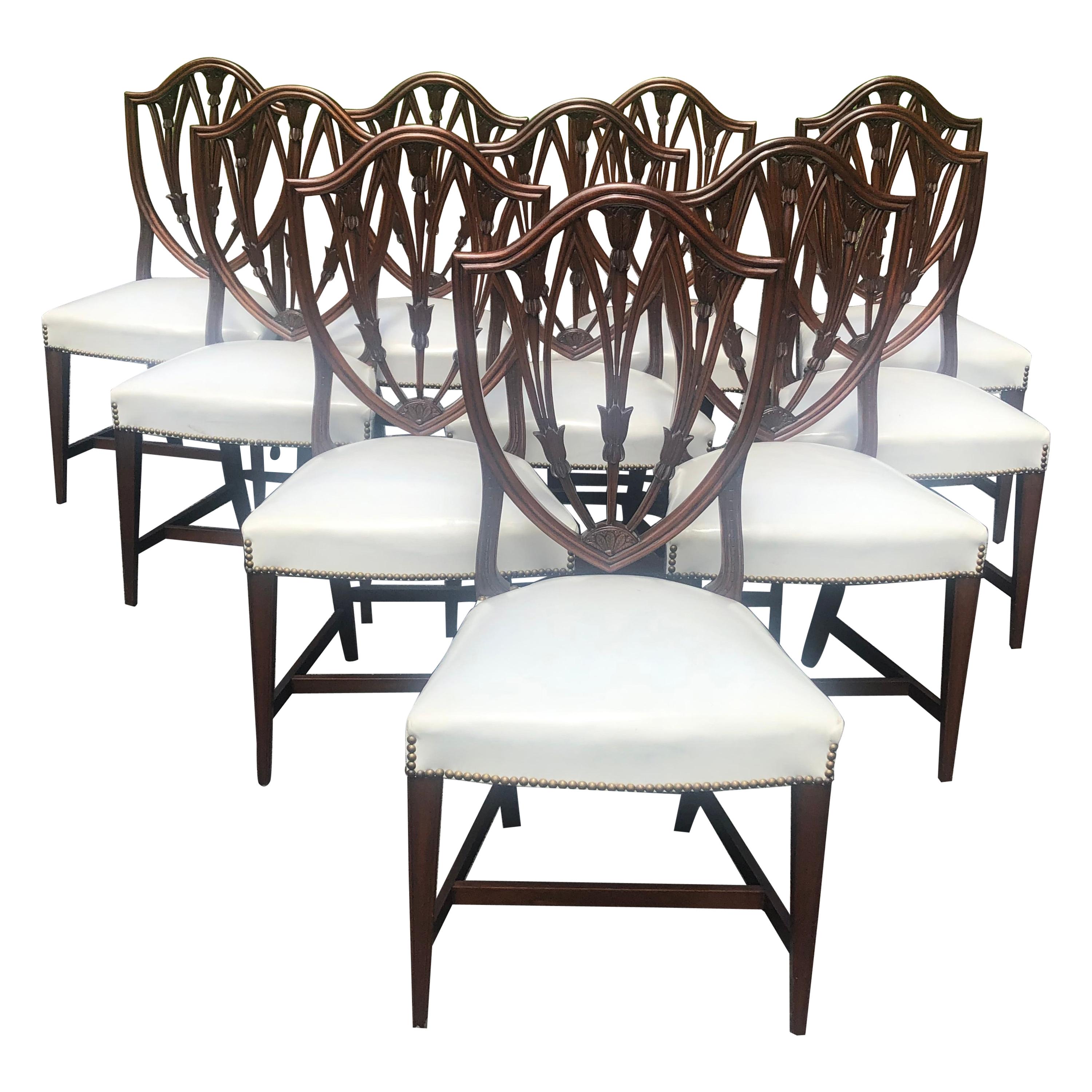 Ensemble classique et élégant de 10 chaises de salle à manger en acajou à dossier en forme de bouclier, fabriquées à la main