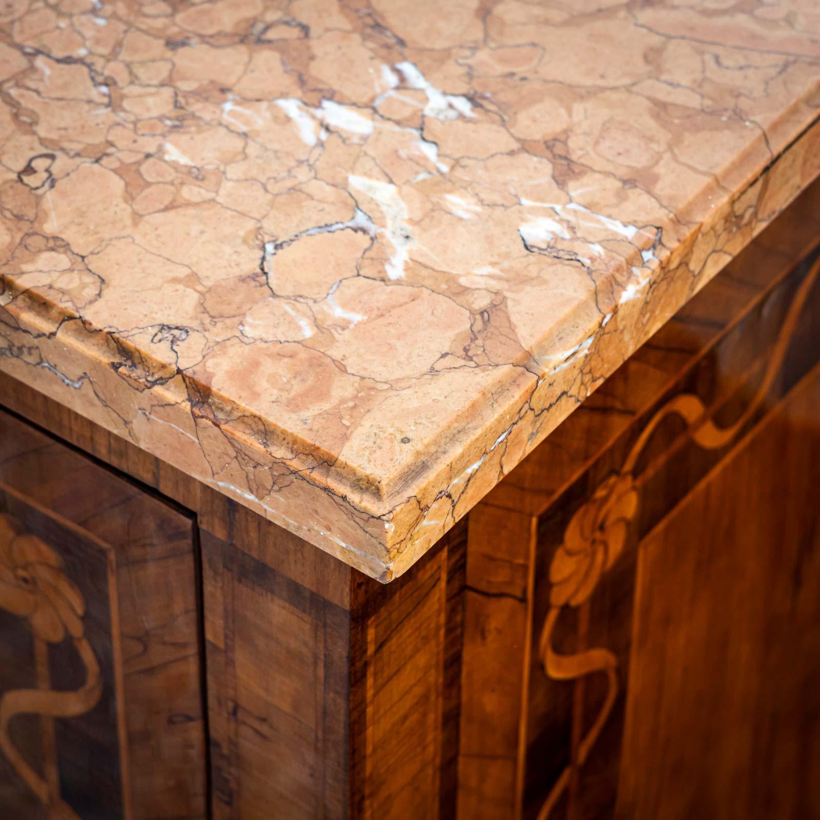 Classicist chest of drawers, Italy, around 1790 For Sale 5