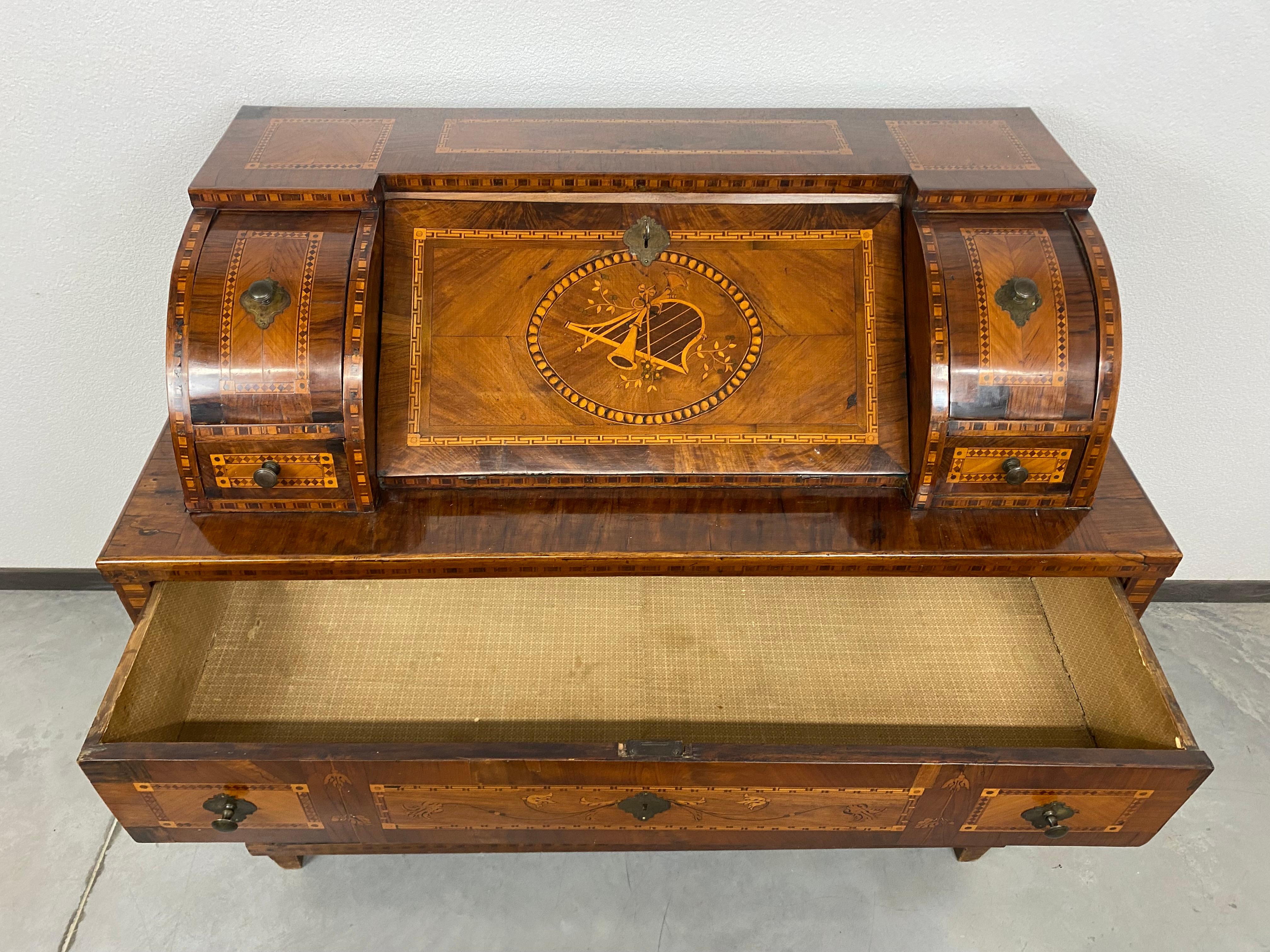 Secrétaire viennois classique, vers 1790 en vente 8