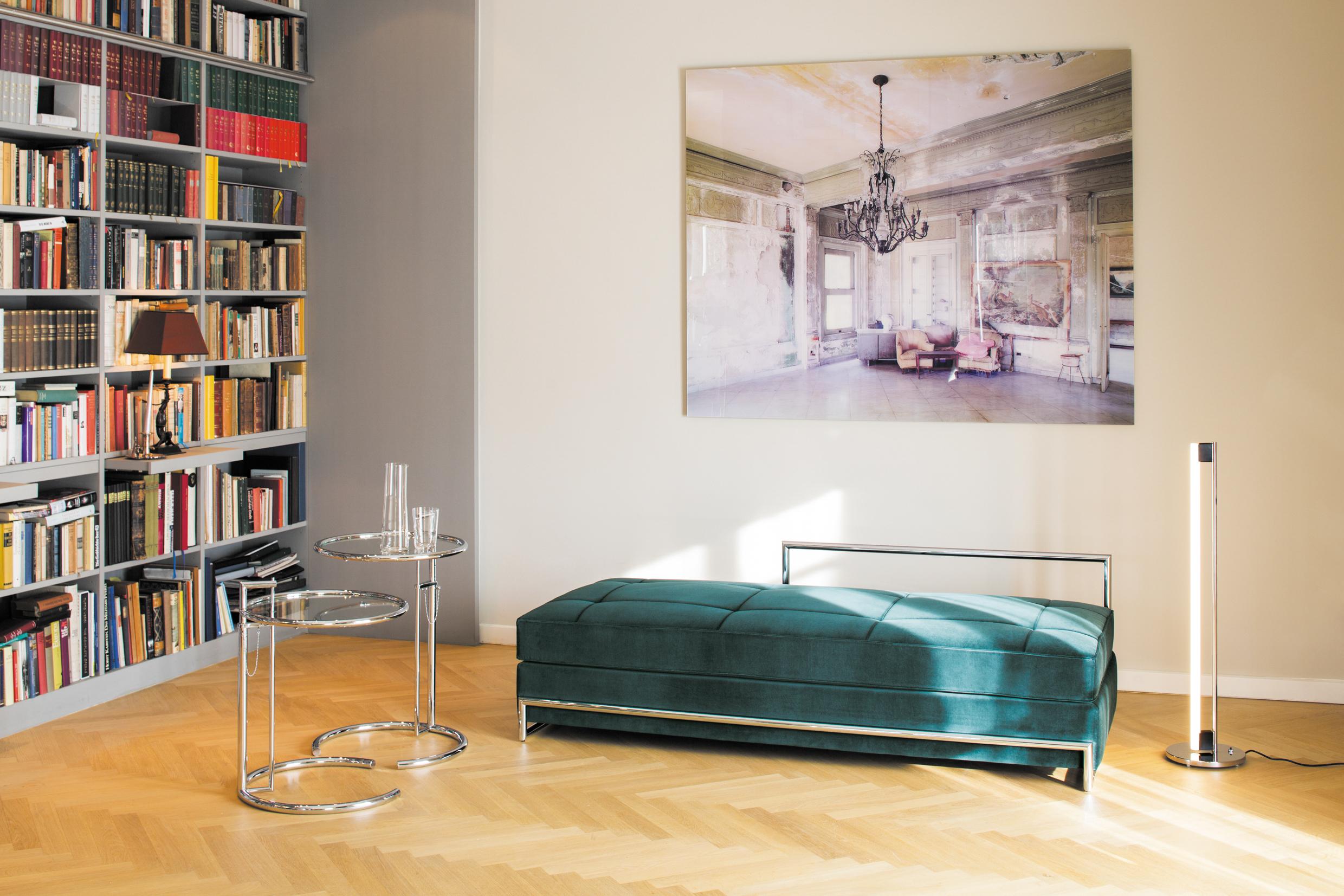 Table réglable ClassiCon E 1027 en chrome et cristal d'Eileen Gray en vente 6