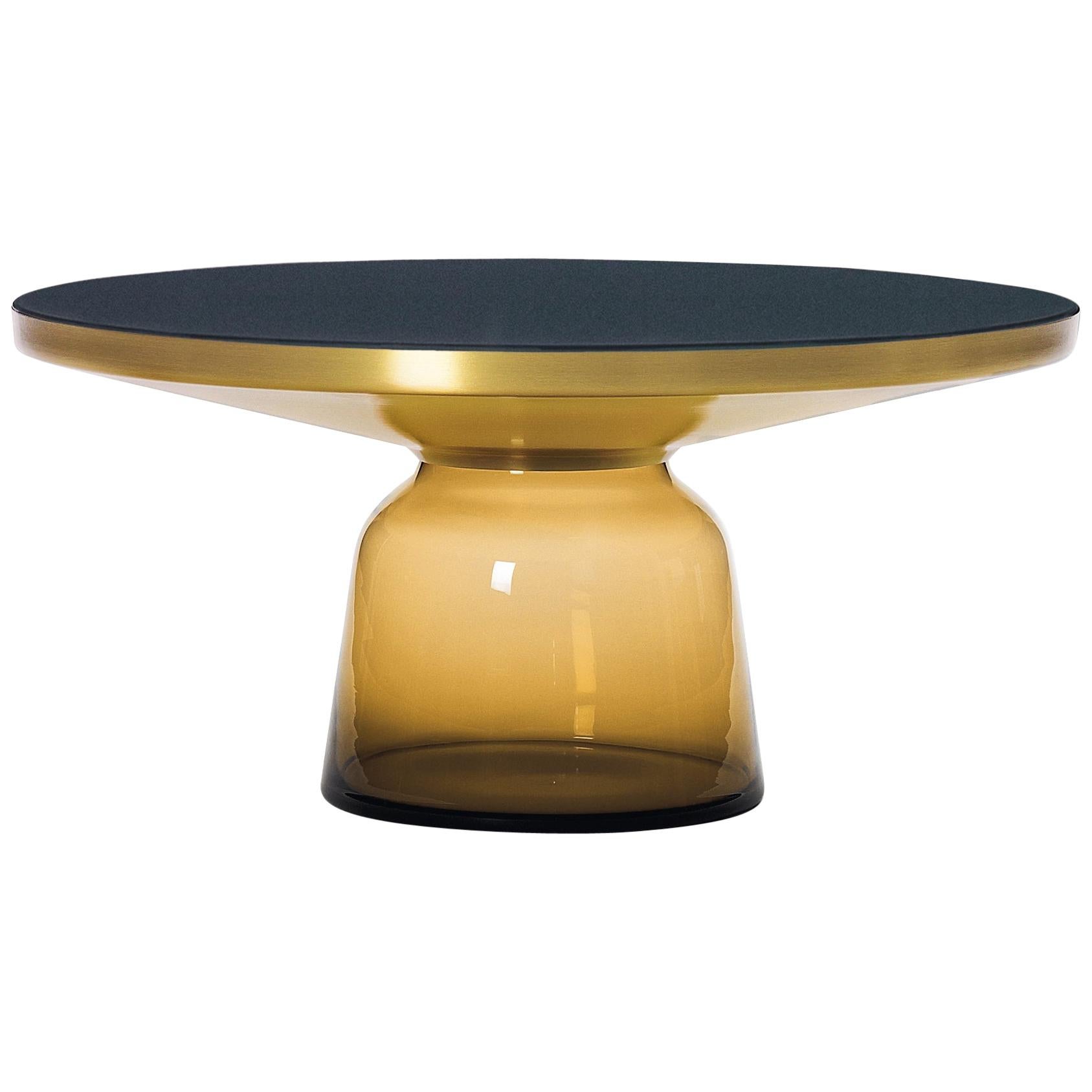 Table basse ClassiCon Bell en laiton et orange ambré de Sebastian Herkner en vente