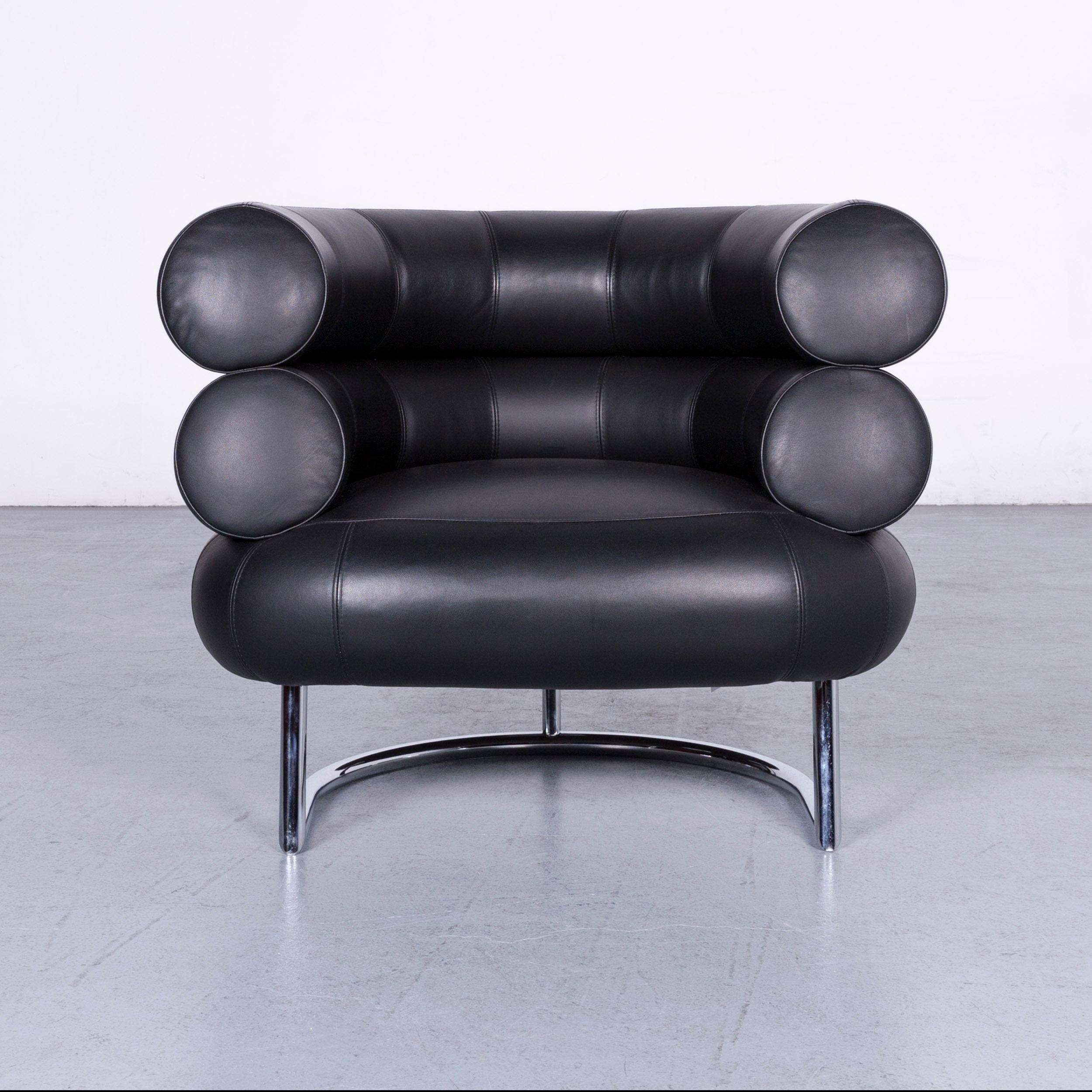 We bring to you a ClassiCon Bibendum chair designer leather armchair black genuine leather chair.

Product measurements in centimeters:

Depth 80
Width 90
Height 70
Seat-height 40
Rest-height 70
Seat-depth 55.

 

 