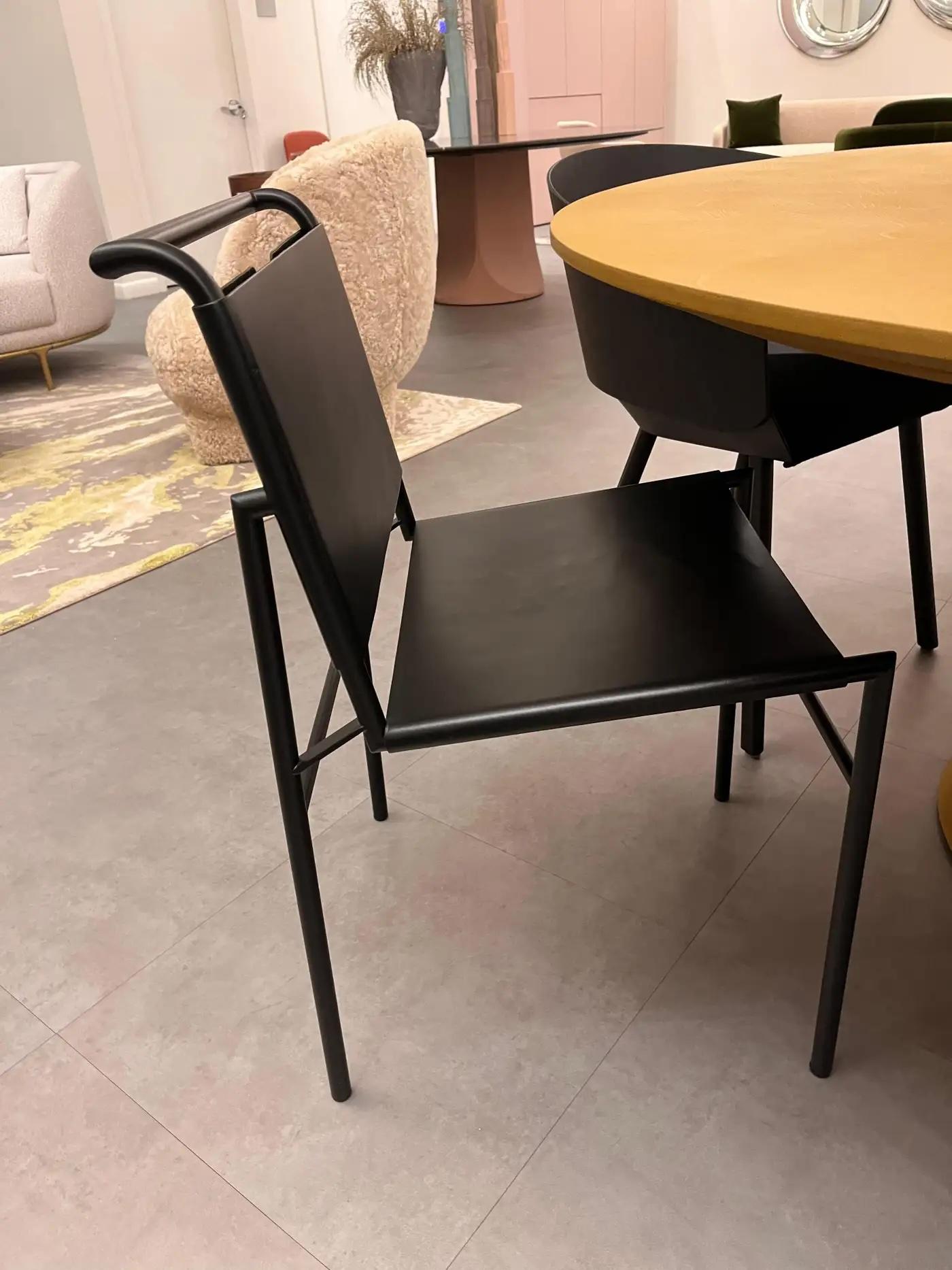 ClassiCon Black Leather Roquebrune Chair by Eileen Gray in Stock In Excellent Condition For Sale In New York, NY