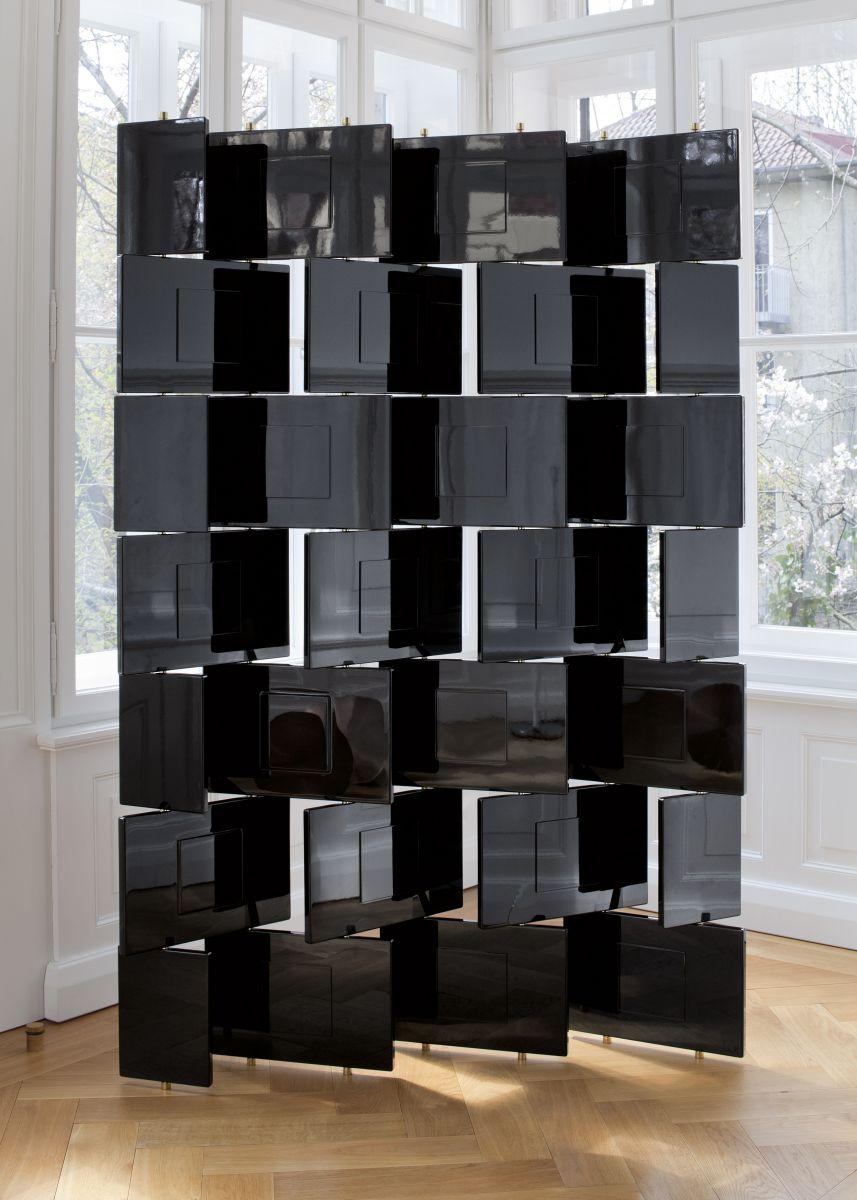 ClassiCon Limited Edition Brick Screen in Black or White by Eileen Gray For Sale 3