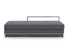 Customizable ClassiCon Daybed Grand  by Eileen Gray