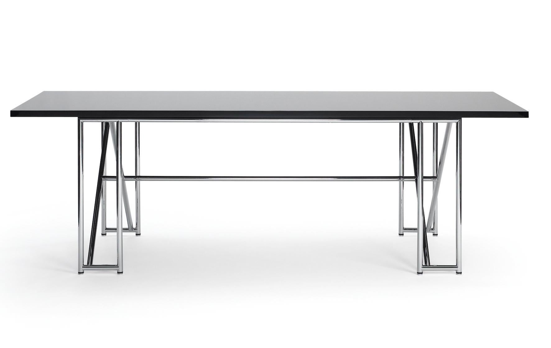 Allemand Table ClassiCon Double X en verre de cristal par Eileen Gray en vente