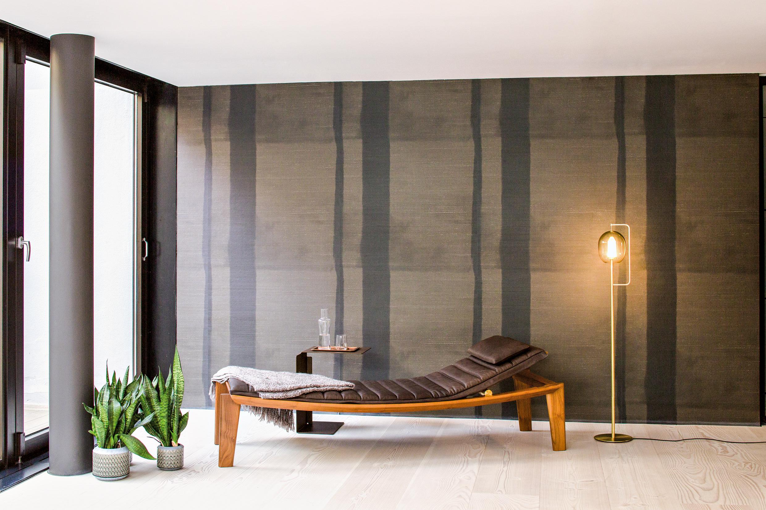 Lampada da terra ClassiCon Lantern Light Medium in ottone di Neri & Hu In condizioni Nuovo in vendita a New York, NY