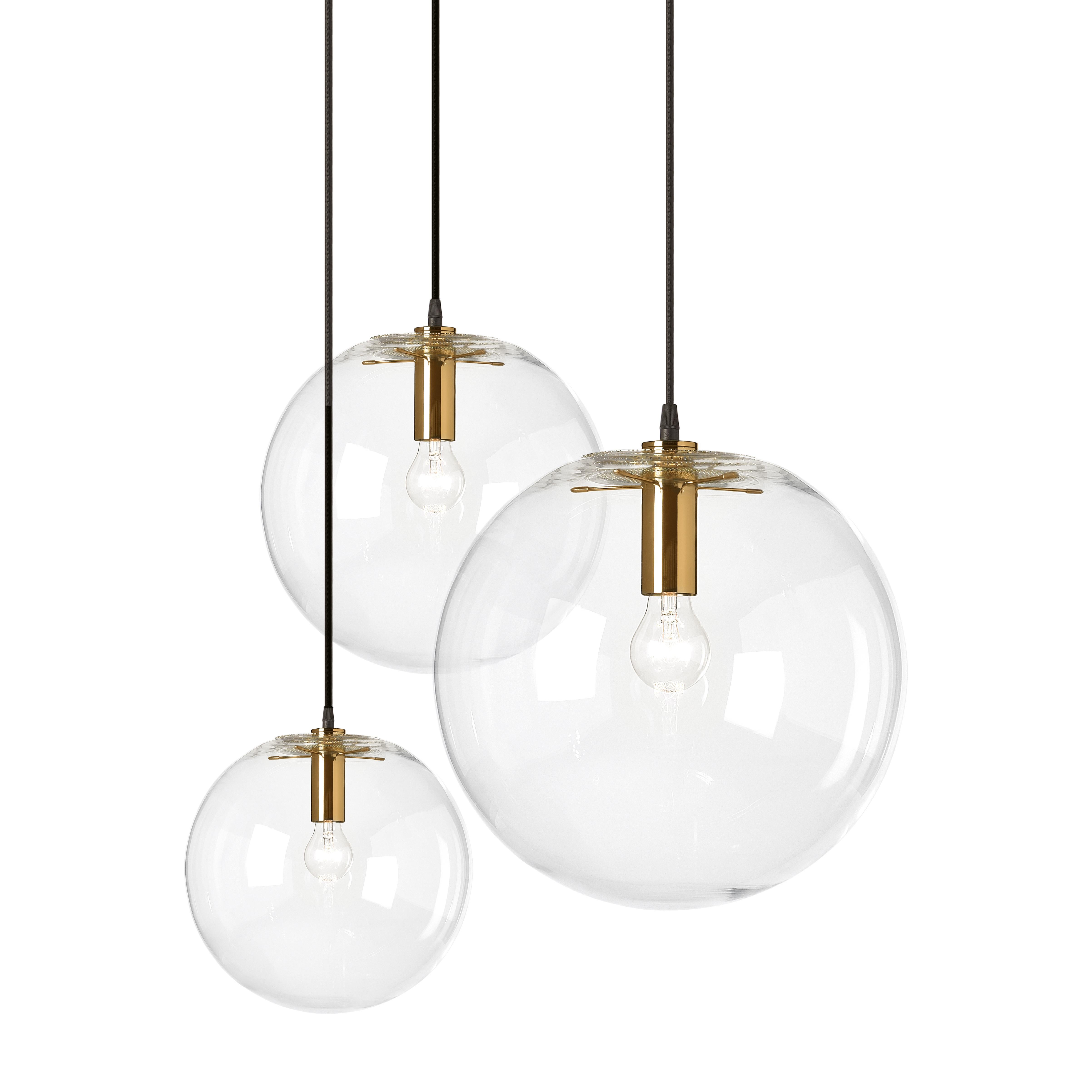Hand blown clear crystal glass sphere. Centrally suspended by a five-armed light head. Insect protection cover and light head in metal, brass-plated. Black fabric covered wire.

UL version 110 V:
Max. 60 W / 110 V
Socket E 26

Dimensions: W 35