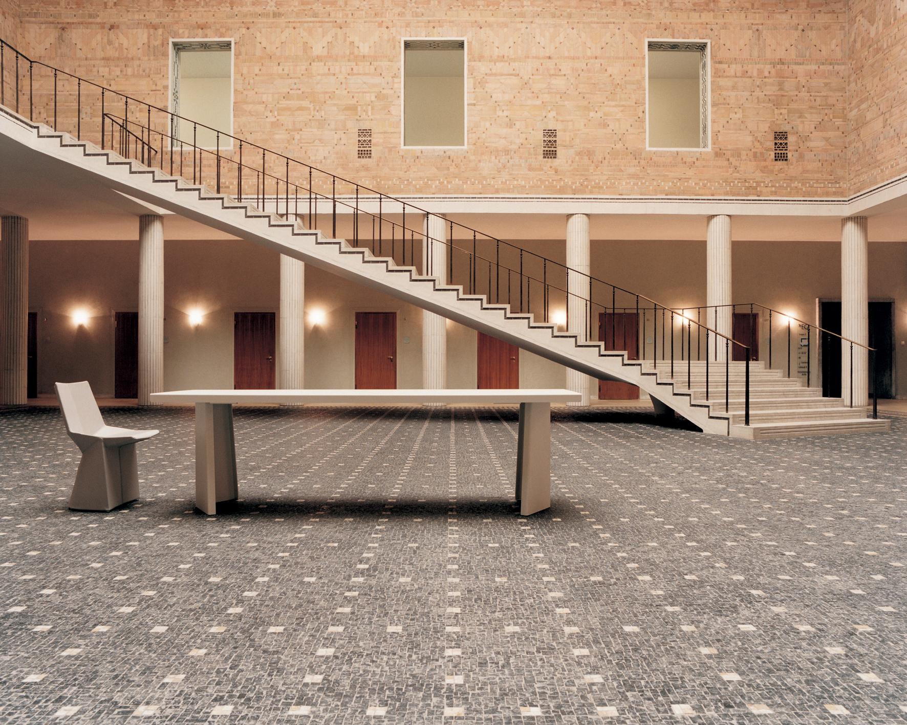 Tessuto Sedia ClassiCon Mars personalizzabile di Konstantin Grcic in vendita