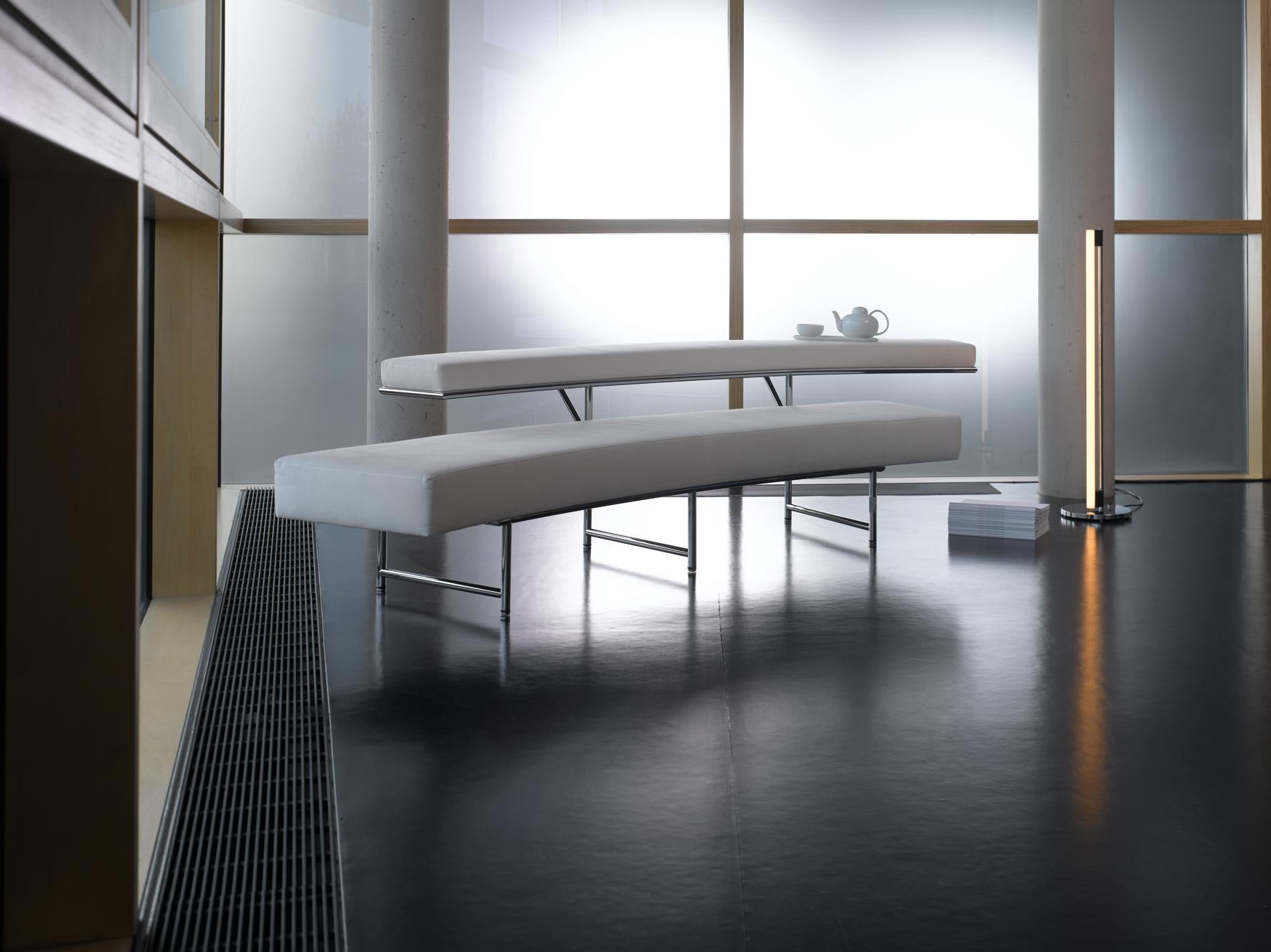 Sofá ClassiCon Montecarlo personalizable  por Eileen Gray Siglo XXI y contemporáneo en venta