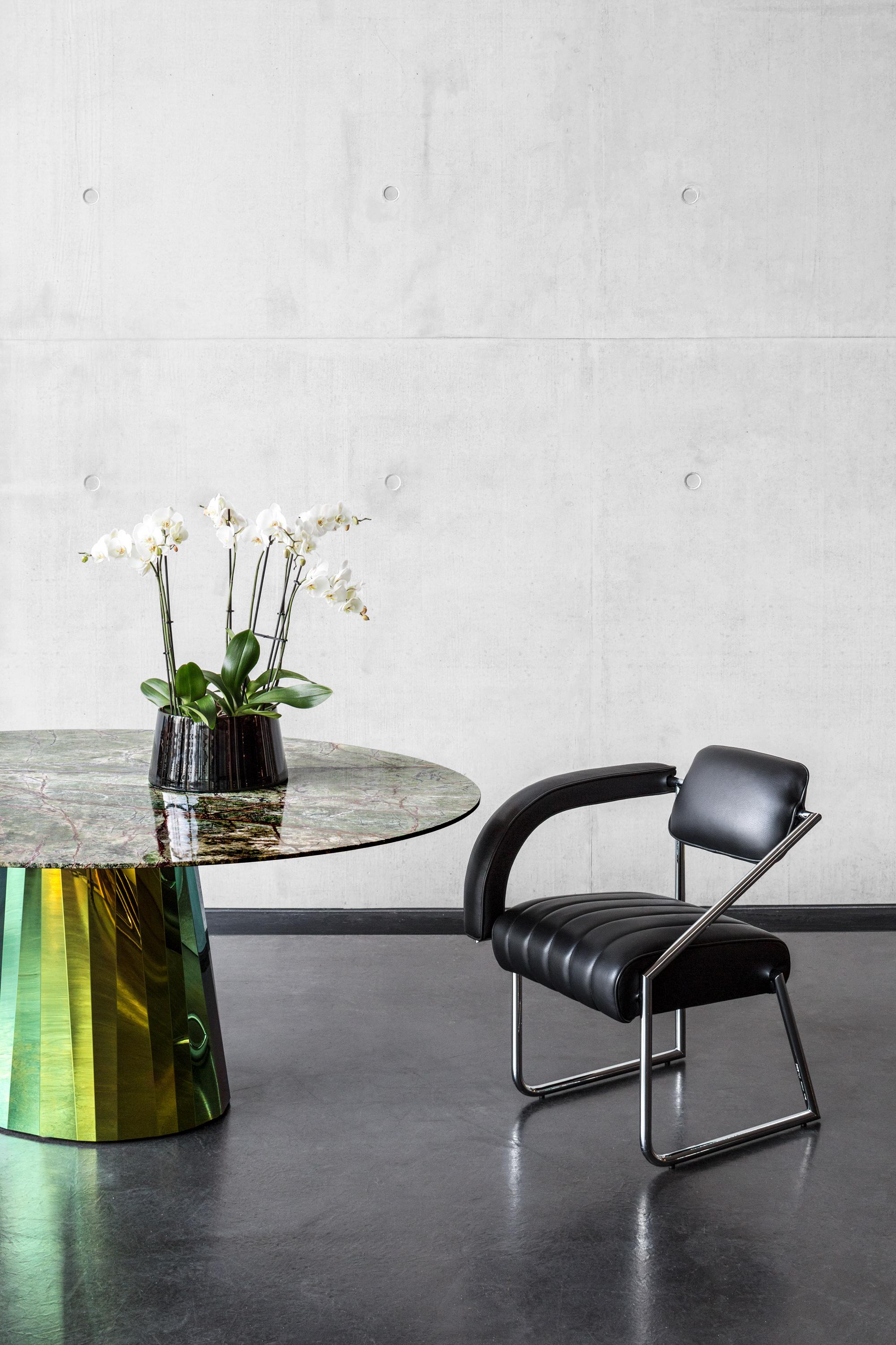 XXIe siècle et contemporain Table ClassiCon Pli en bronze avec plateau en verre de cristal de Victoria Wilmotte en vente