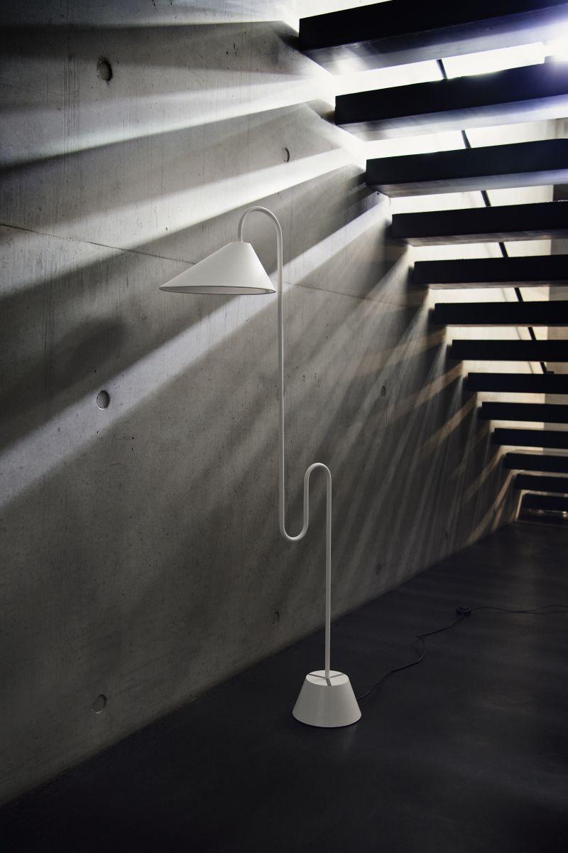 ClassiCon Roattino Black Floor Lamp by Eileen Gray For Sale 5