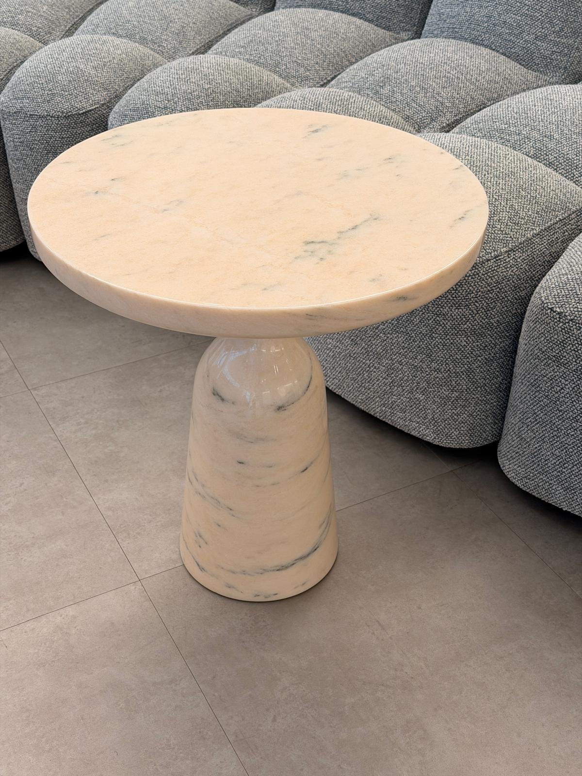 ClassiCon Rose Solid Marble Bell Side Table by Sebastian Herkner in STOCK en venta 5