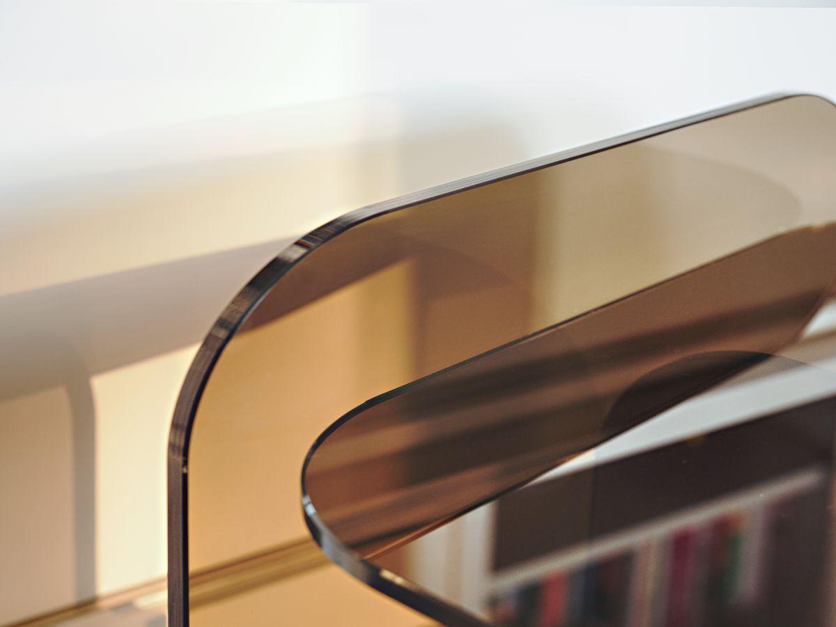 Table d'appoint ClassiCon Sol bleu roi conçue par Ortega & Guijarro en vente 7