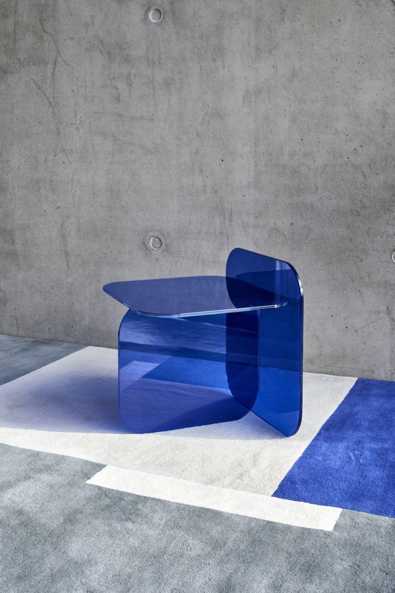 Allemand Table d'appoint ClassiCon Sol bleu roi conçue par Ortega & Guijarro en vente
