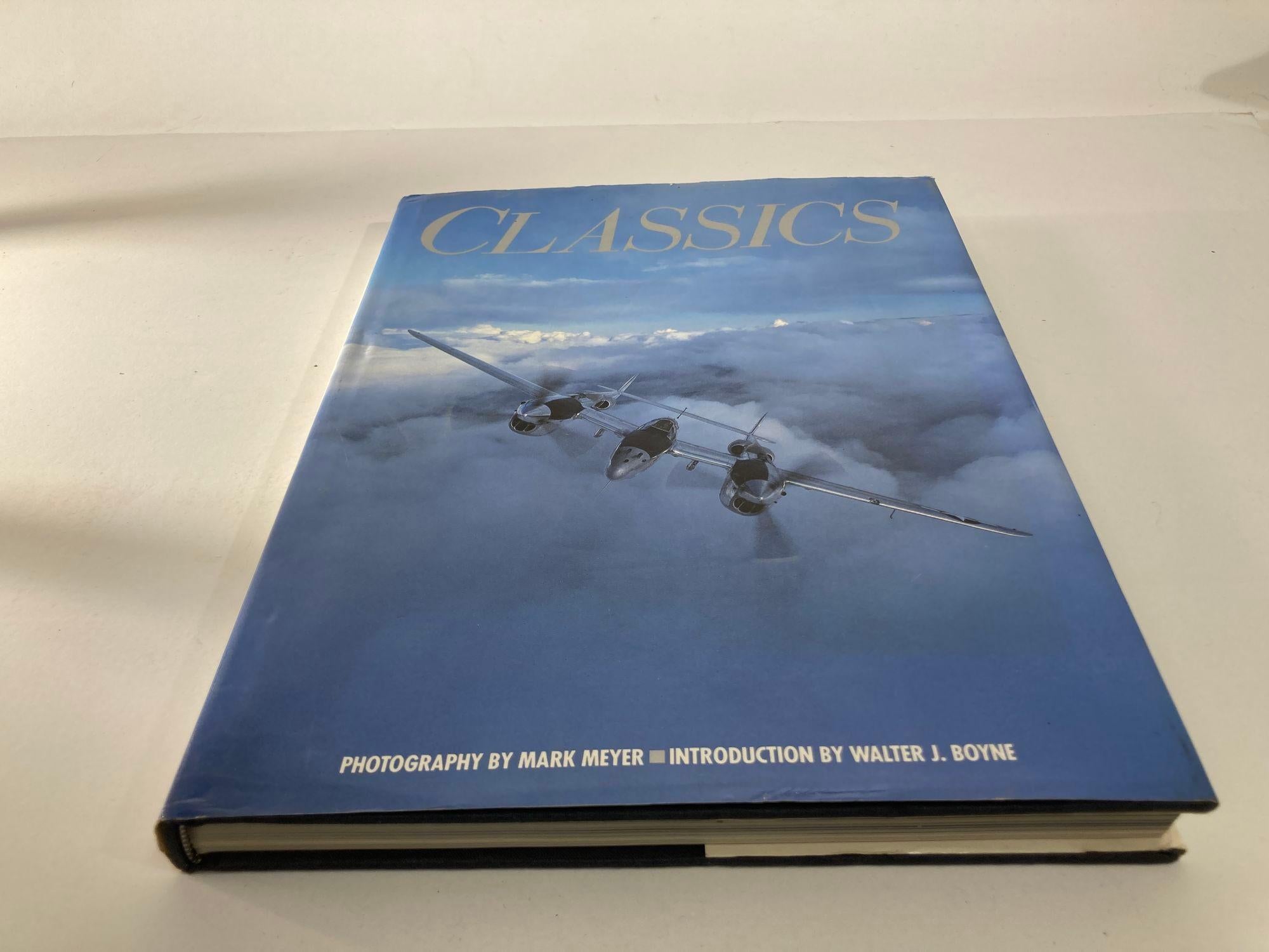 Classics : U. S. Aircraft of World War II by Walter J. Boyne, Mark Meyer In Good Condition For Sale In North Hollywood, CA