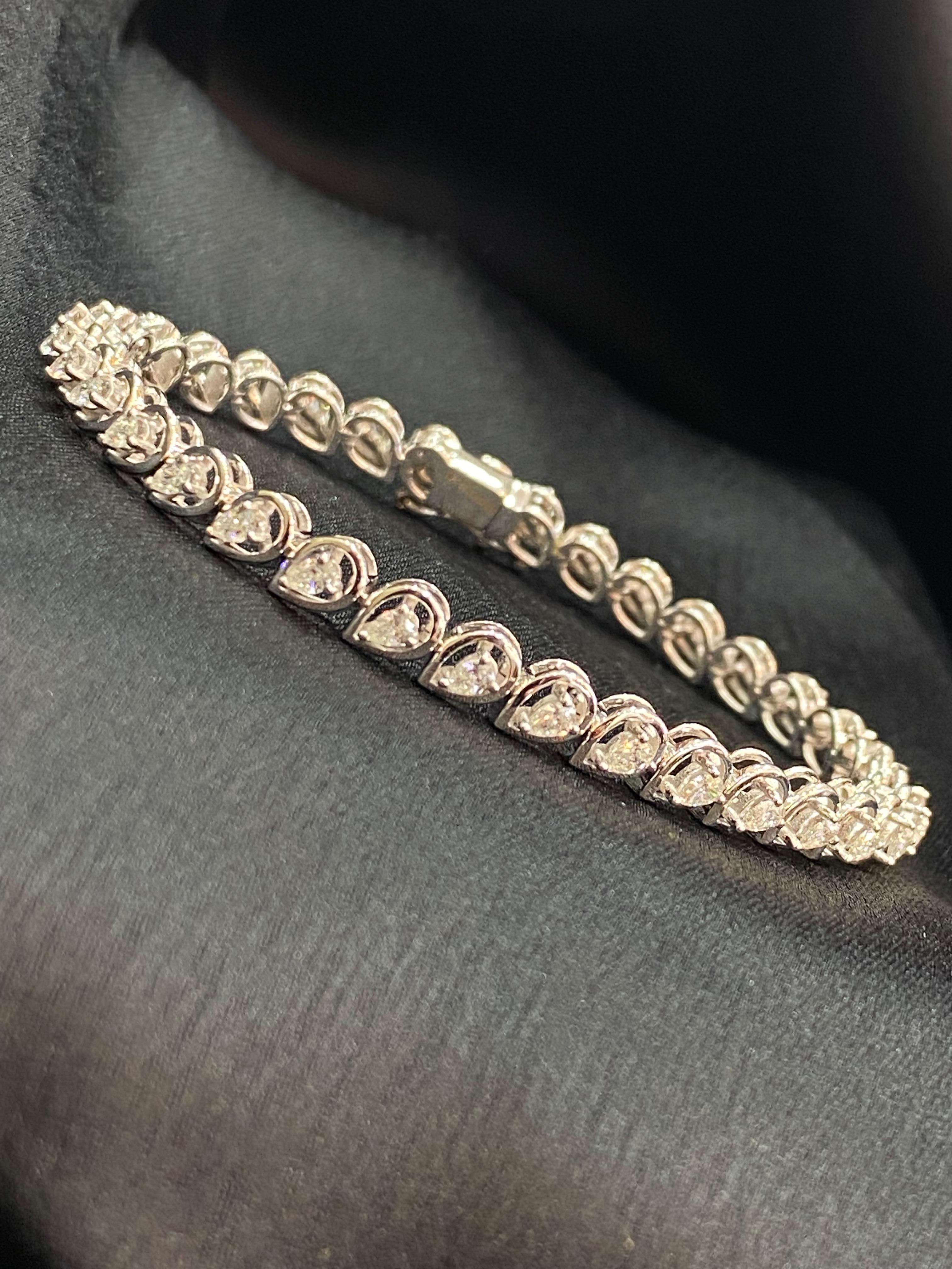 Pear Cut Classy 1.40 Cts F/VS1 Pear Shape Natural Diamonds Tennis Bracelet 14K White Gold For Sale