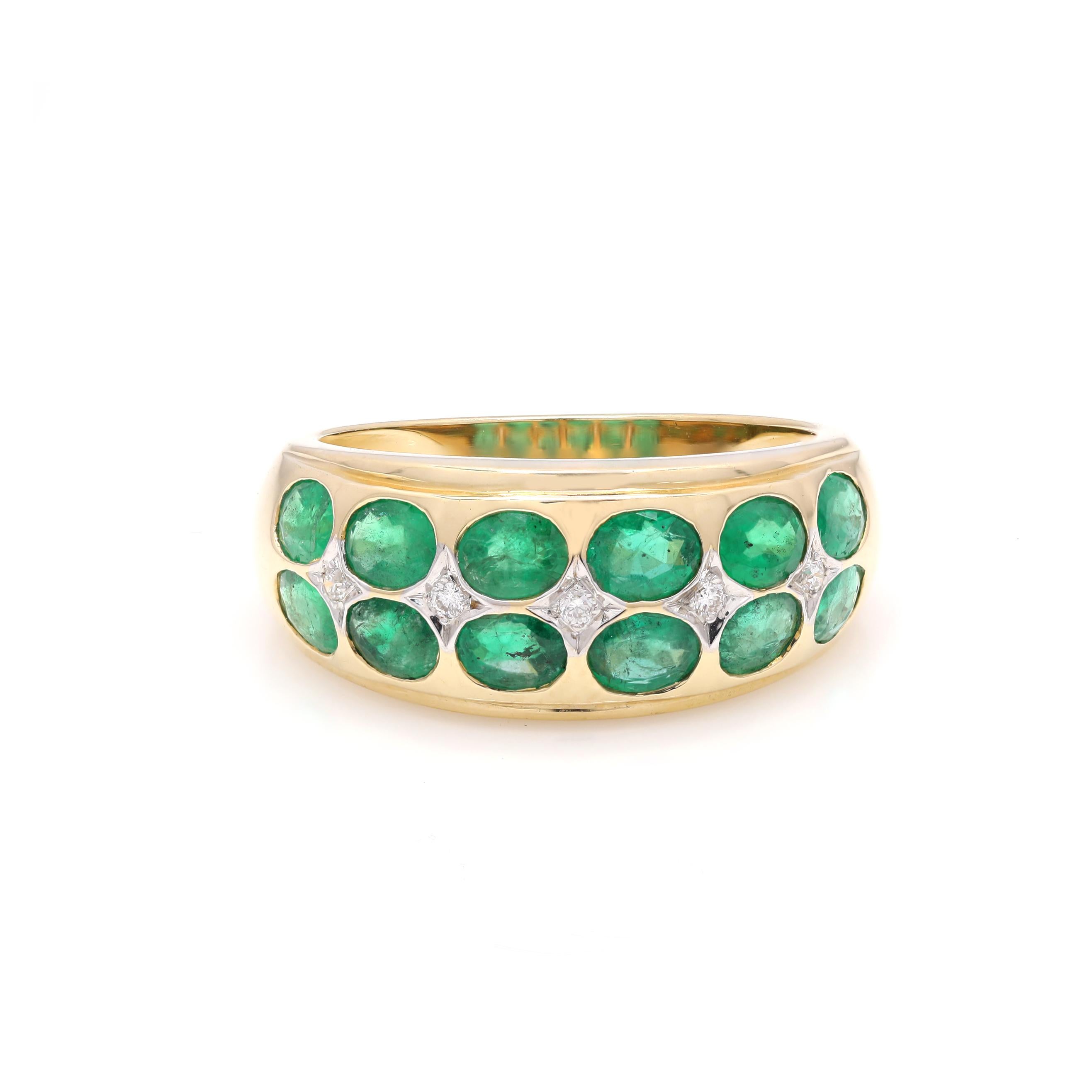 For Sale:  Natural 2.3 ct Emerald Band Ring with Diamonds Inlaid in 14K Yellow Gold 3