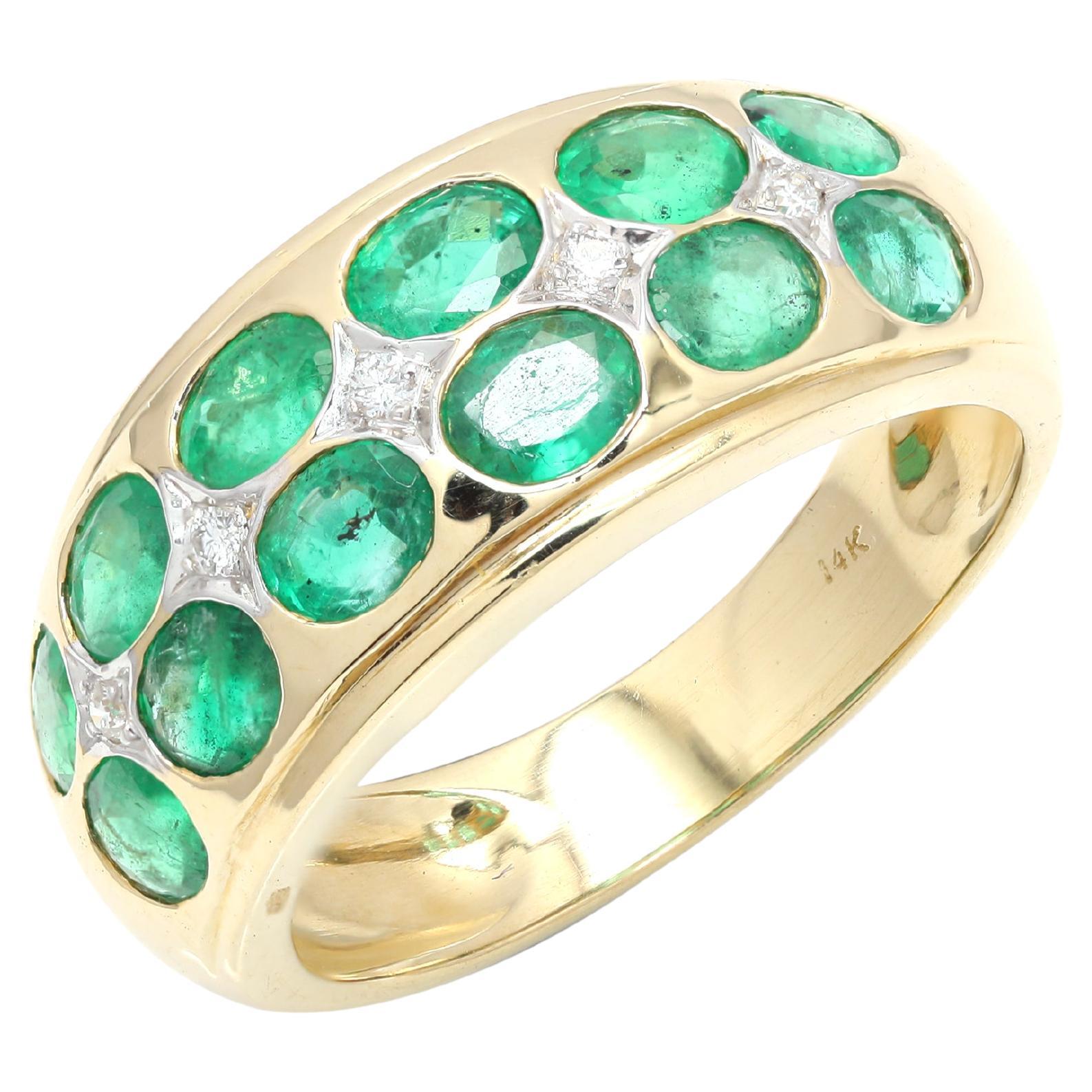 Natural 2.3 ct Emerald Band Ring with Diamonds Inlaid in 14K Yellow Gold