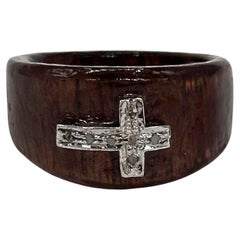 Elegante Anillo en forma de cruz de madera de plata 925 con pavé de diamantes naturales certificados