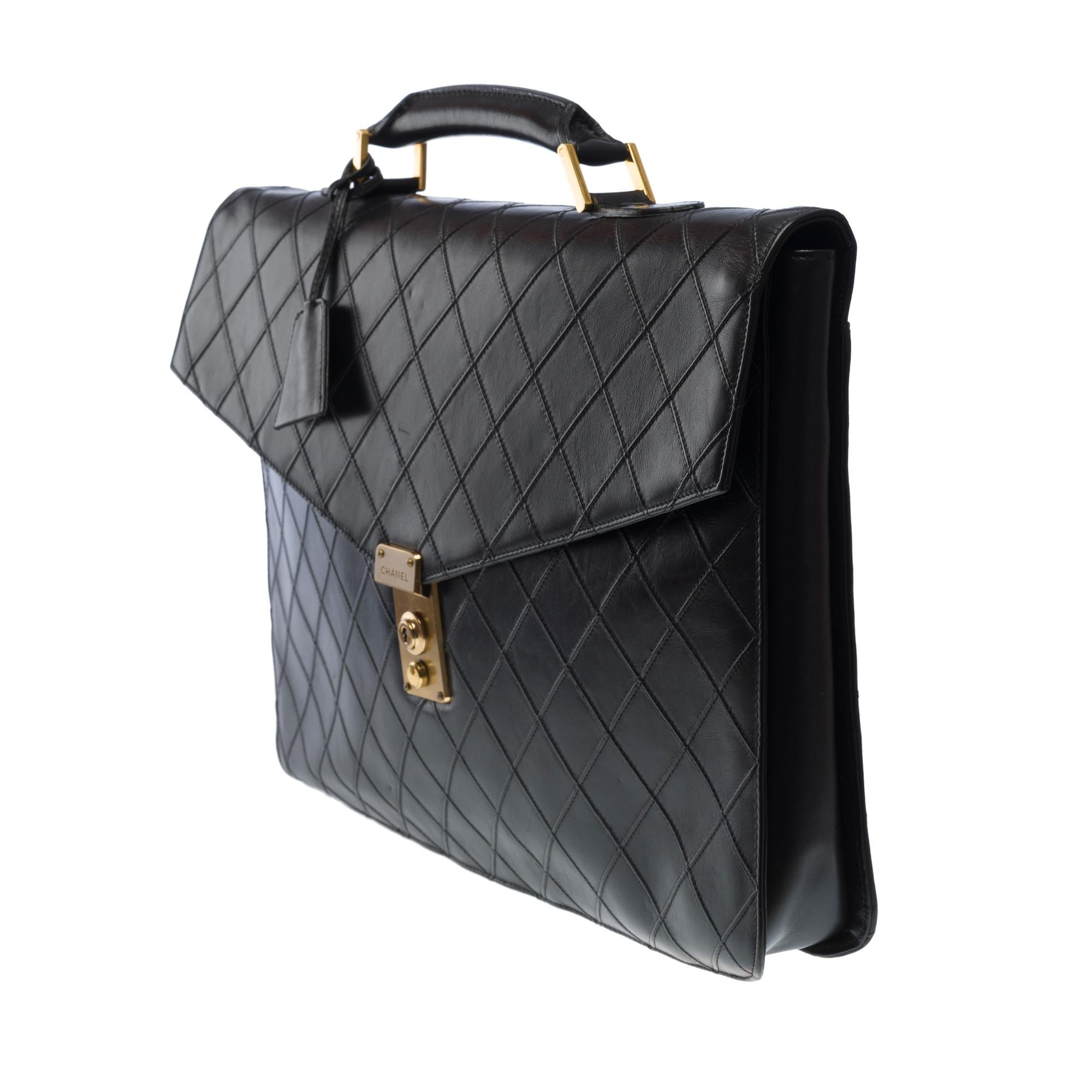 Classy Chanel vintage Briefcase in black quilted lambskin leather, GHW In Good Condition In Paris, IDF