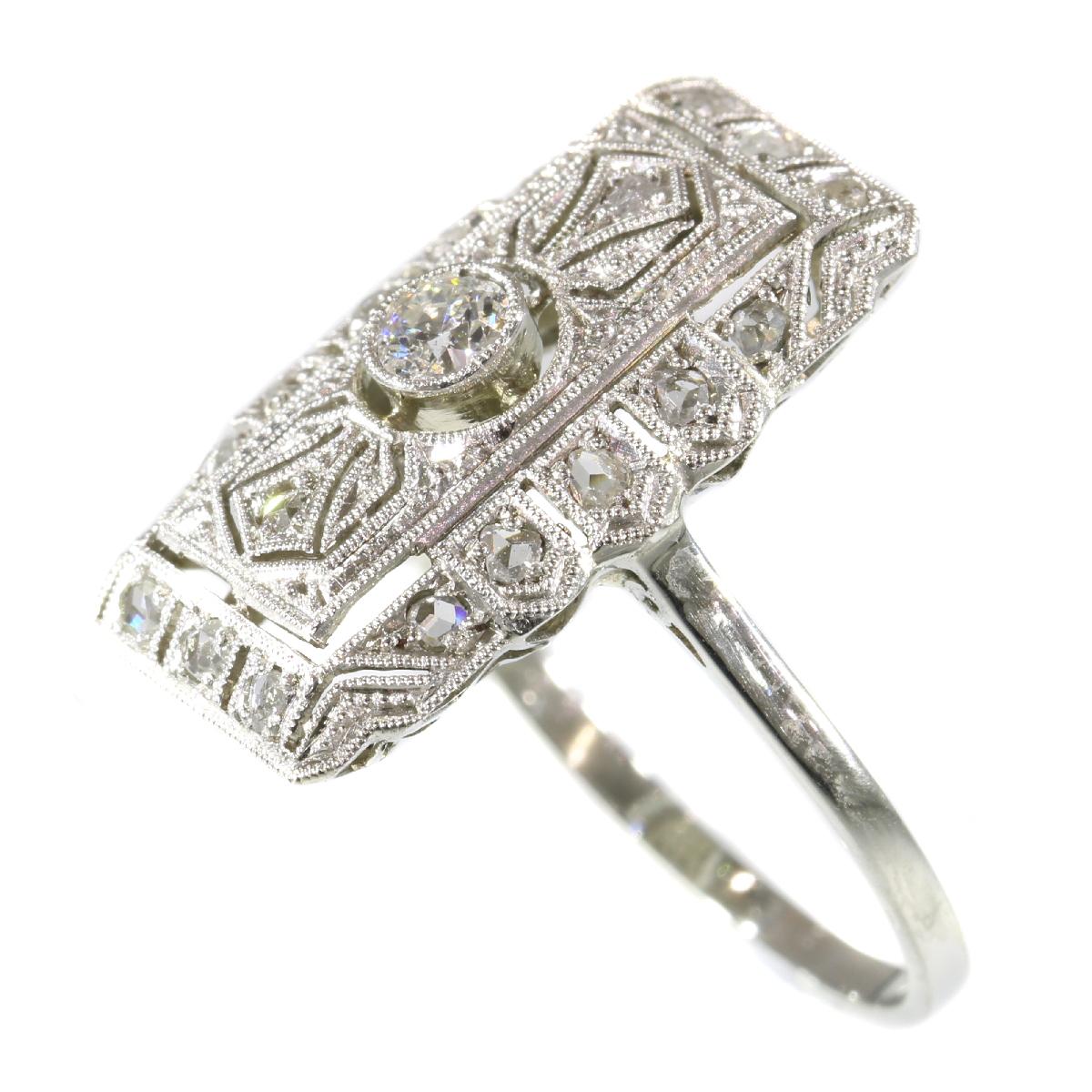  Edwardian Art Deco Diamond Engagement Ring In Excellent Condition For Sale In Antwerp, BE