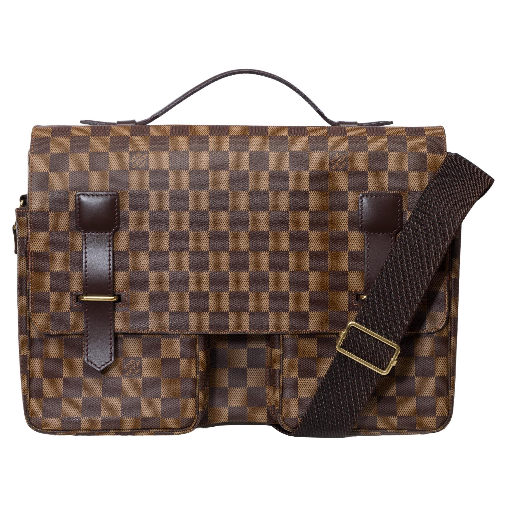 Classy Louis Vuitton Broadway Messenger shoulder bag in brown canvas, GHW