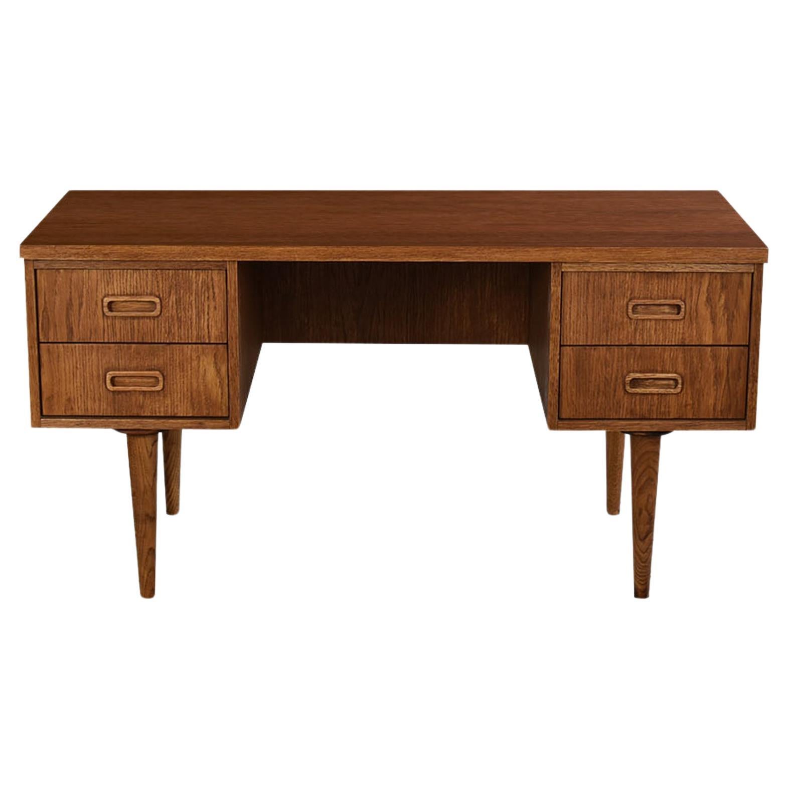 Bureau moyen Classy par Pastform