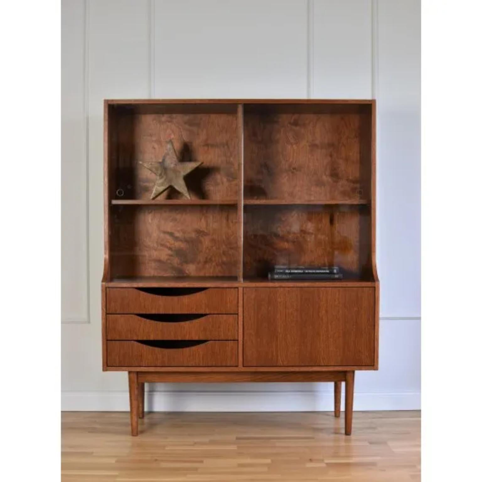 Classy Vintage Large Highboard by Pastform
Dimensions: D 50 x W 120 x H 150 cm
Materials: Stained and varnished wood.

Available in different wood color finishes: Whiskey, Rum, BPA, Nobel, Brandy, Schwarz, and Natura. Available in two different