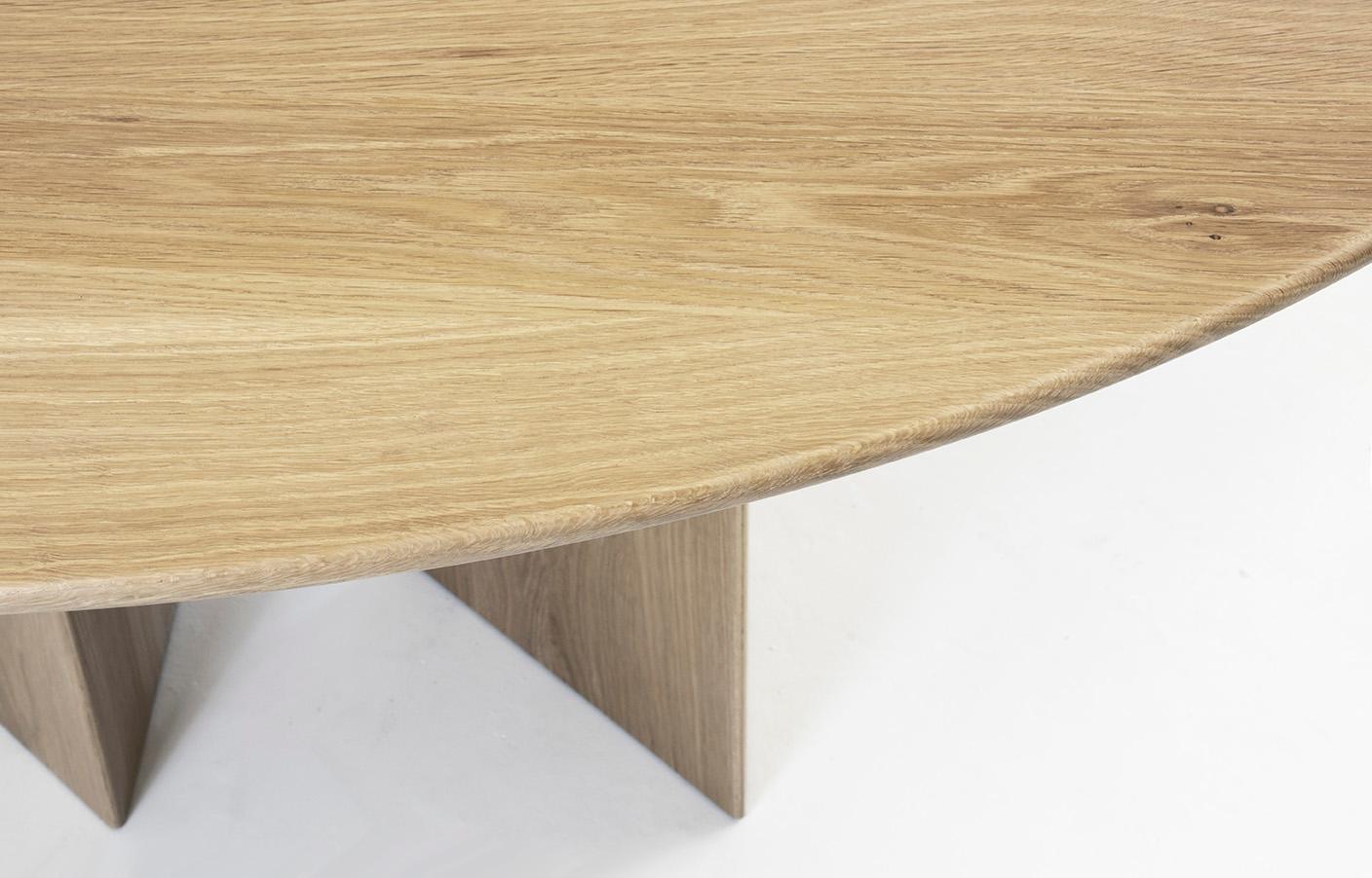 Contemporary Claste Great Expectation Round Table For Sale