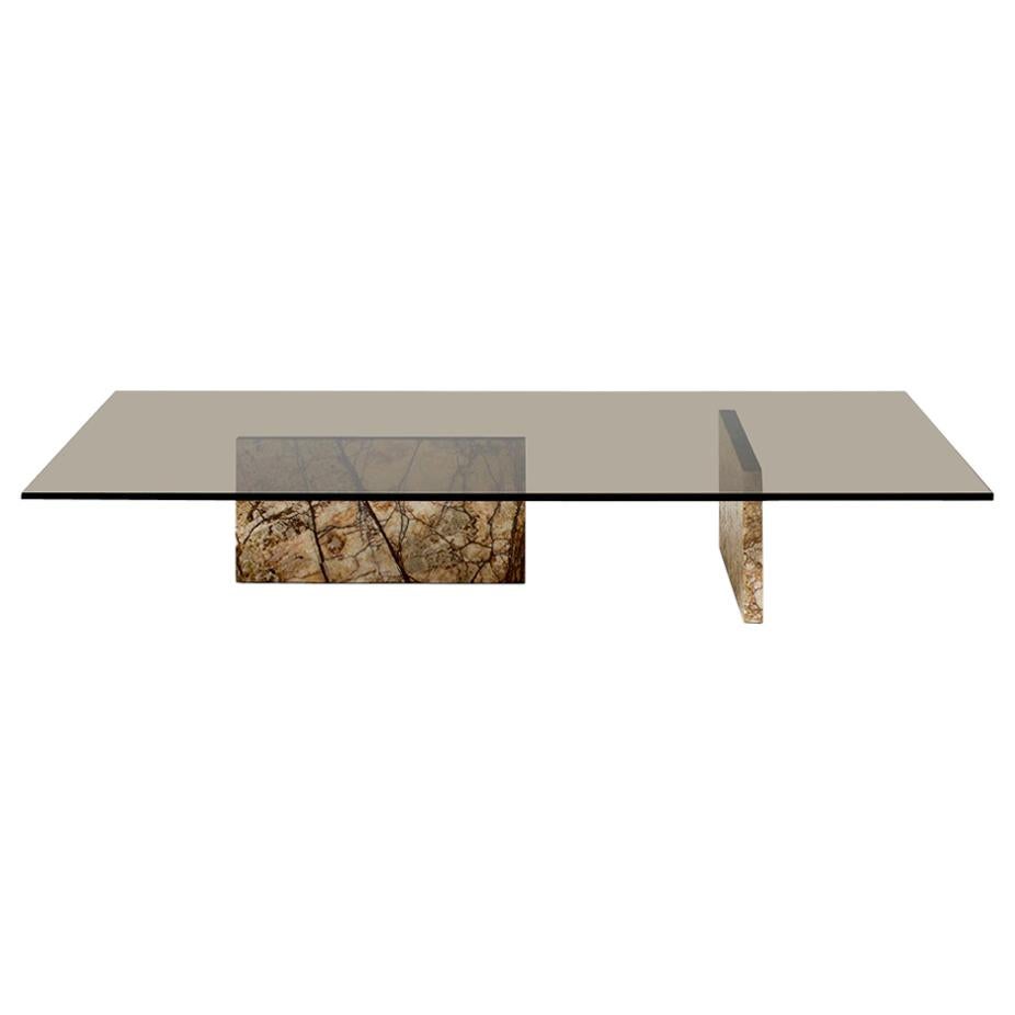 Table basse rectangulaire Remember Me de Claste en marbre avec plateau en verre bronze
