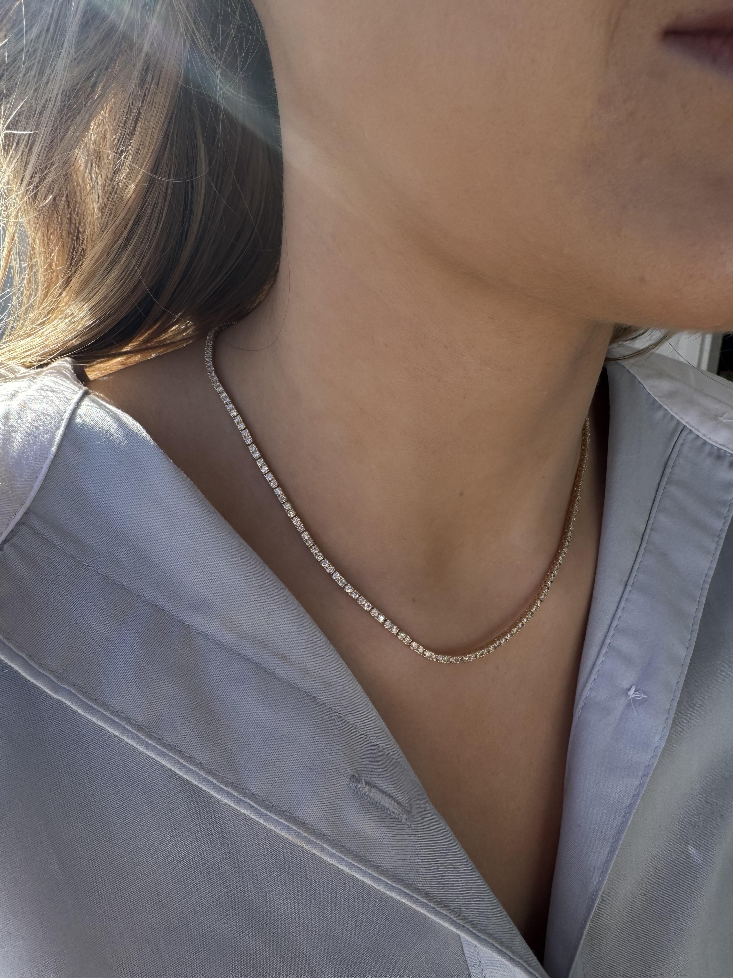 Contemporary Clastic 4.5CTW Diamond Tennis Necklace 14K Yellow Gold For Sale