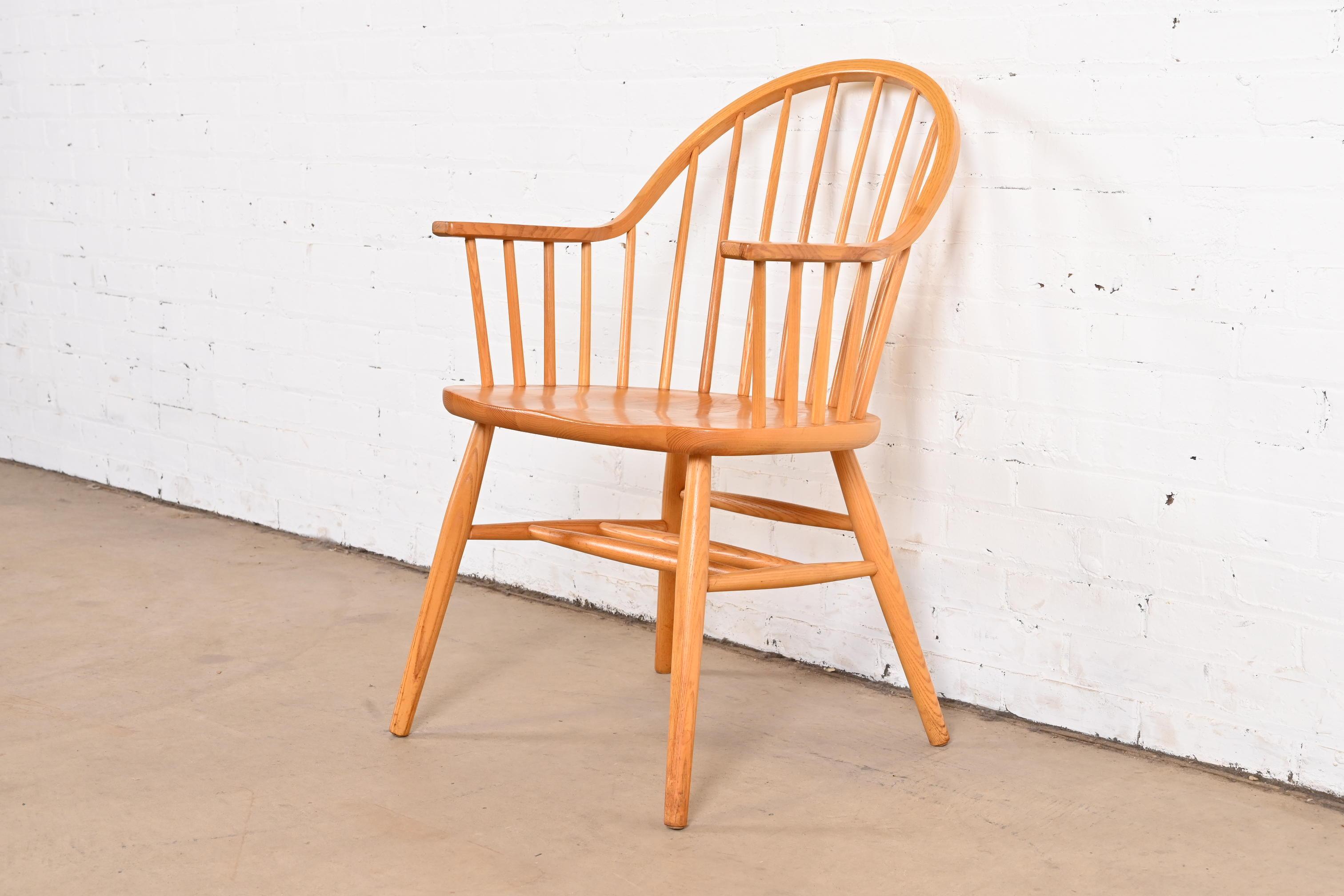 Claud Bunyard for Nichols & Stone American Windsor Oak Armchairs, Pair 2