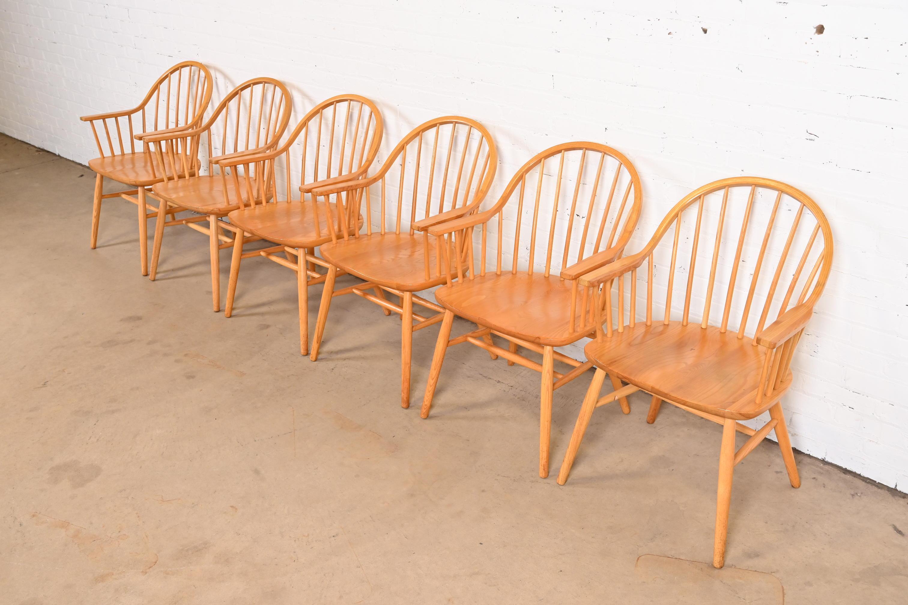 Late 20th Century Claud Bunyard for Nichols & Stone American Windsor Oak Dining Armchairs, Six For Sale