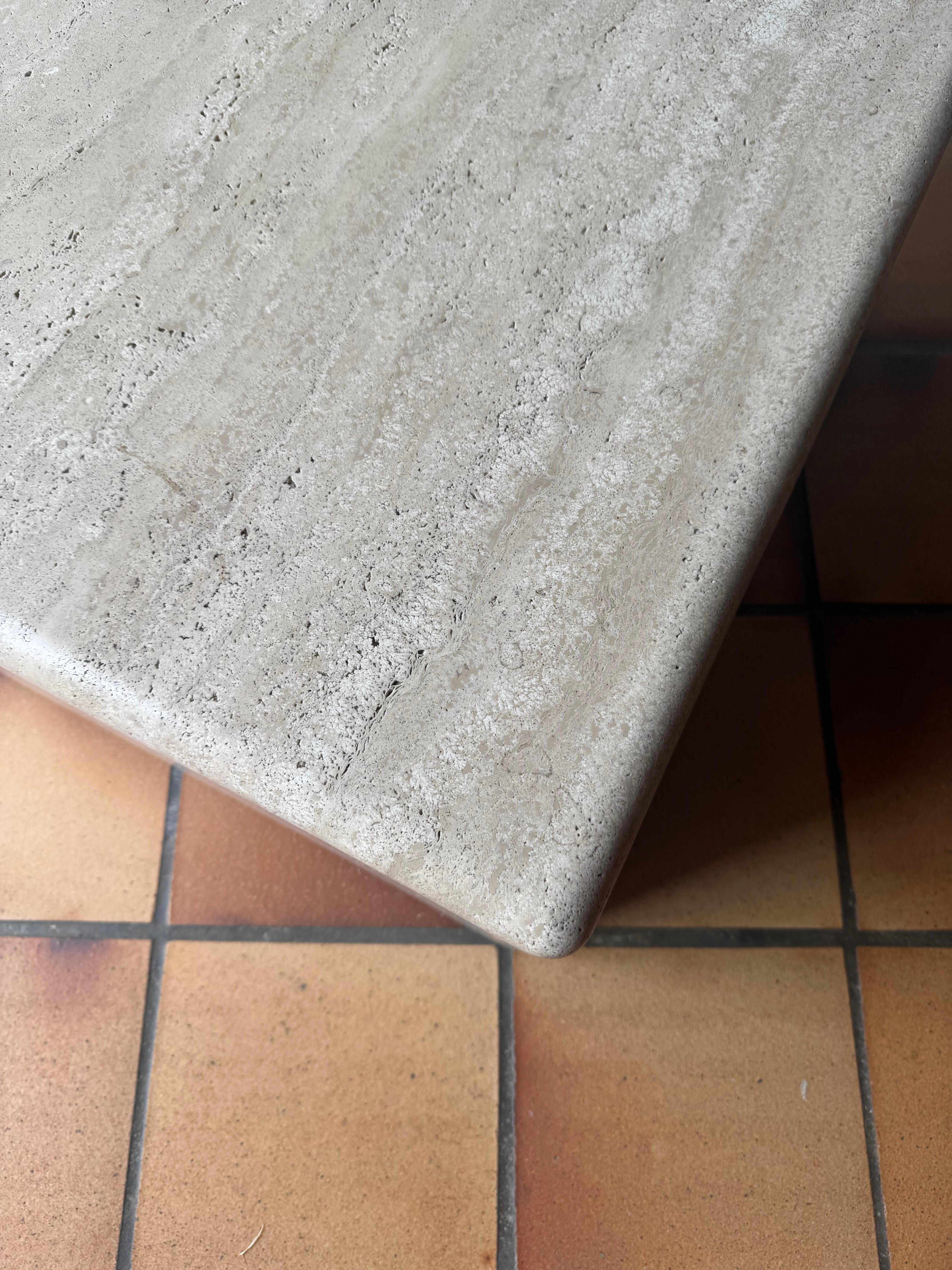 Claude Berraldacci travertine coffee table In Good Condition For Sale In London, GB