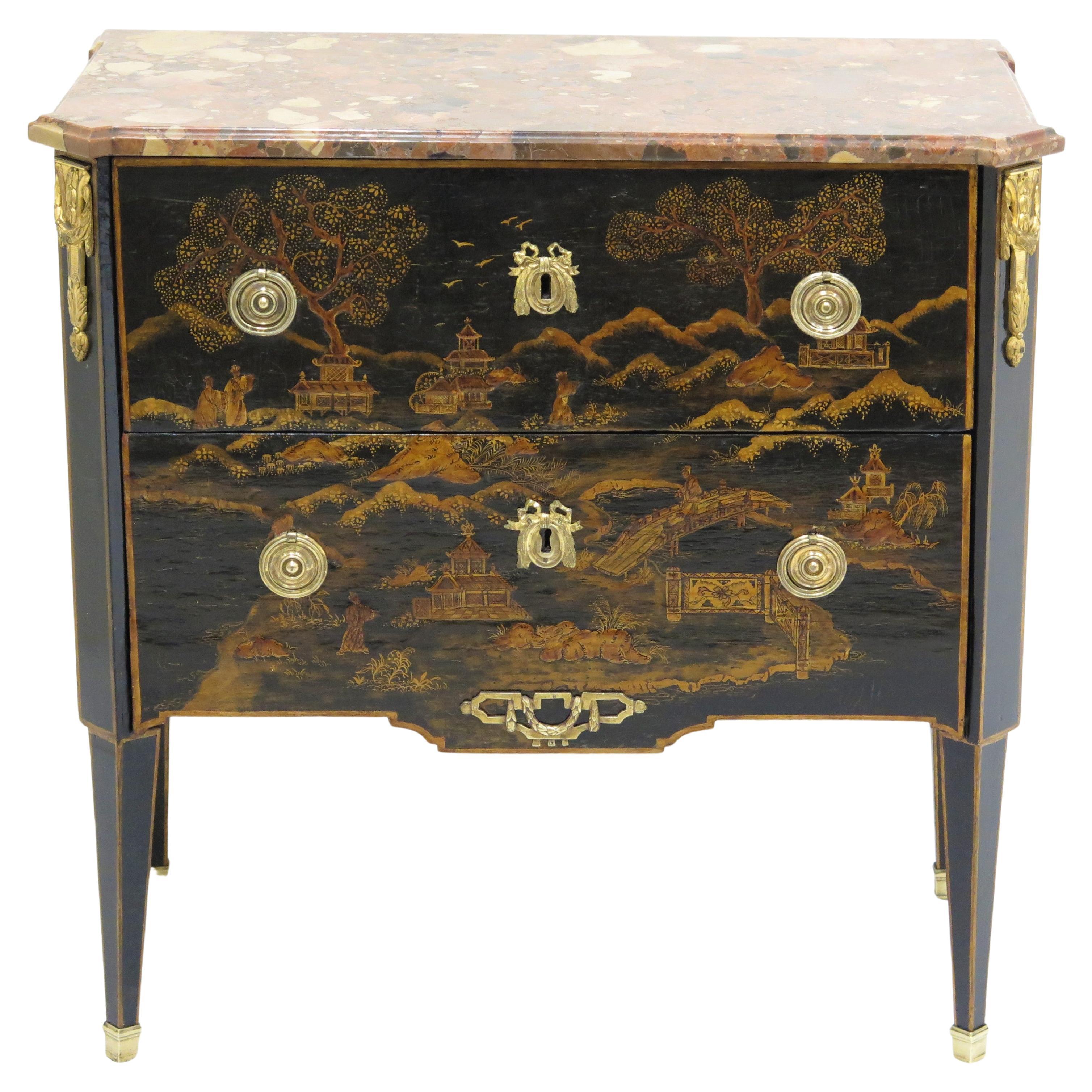 Claude-Charles Saunier (französisch, 1735-1807) Kleine Louis XVI.-Chinoiserie-Kommode im Angebot