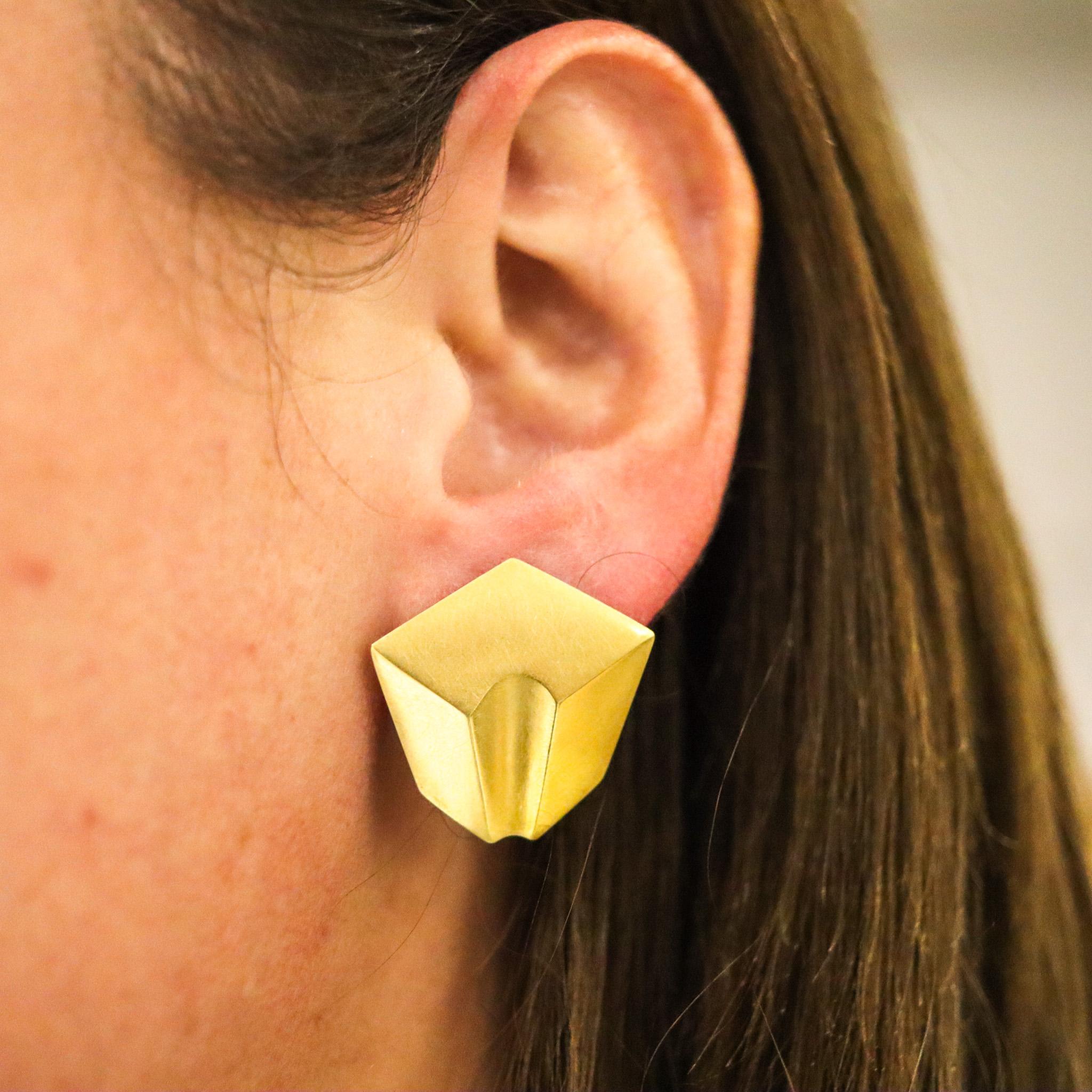 Donna Claude Paris 1980 - Orecchini geometrici in sterlina e oro vermeil 18 carati in vendita
