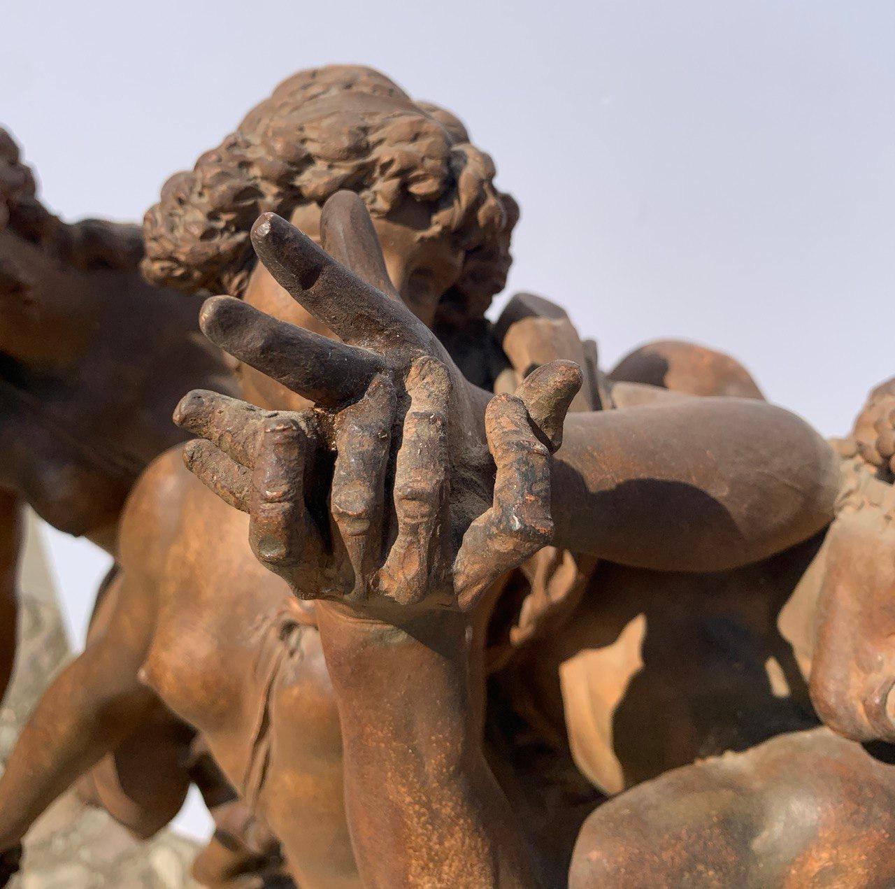Claude Clodion workshop (French) - 19th century Terracotta sculpture - Bacchanal For Sale 17