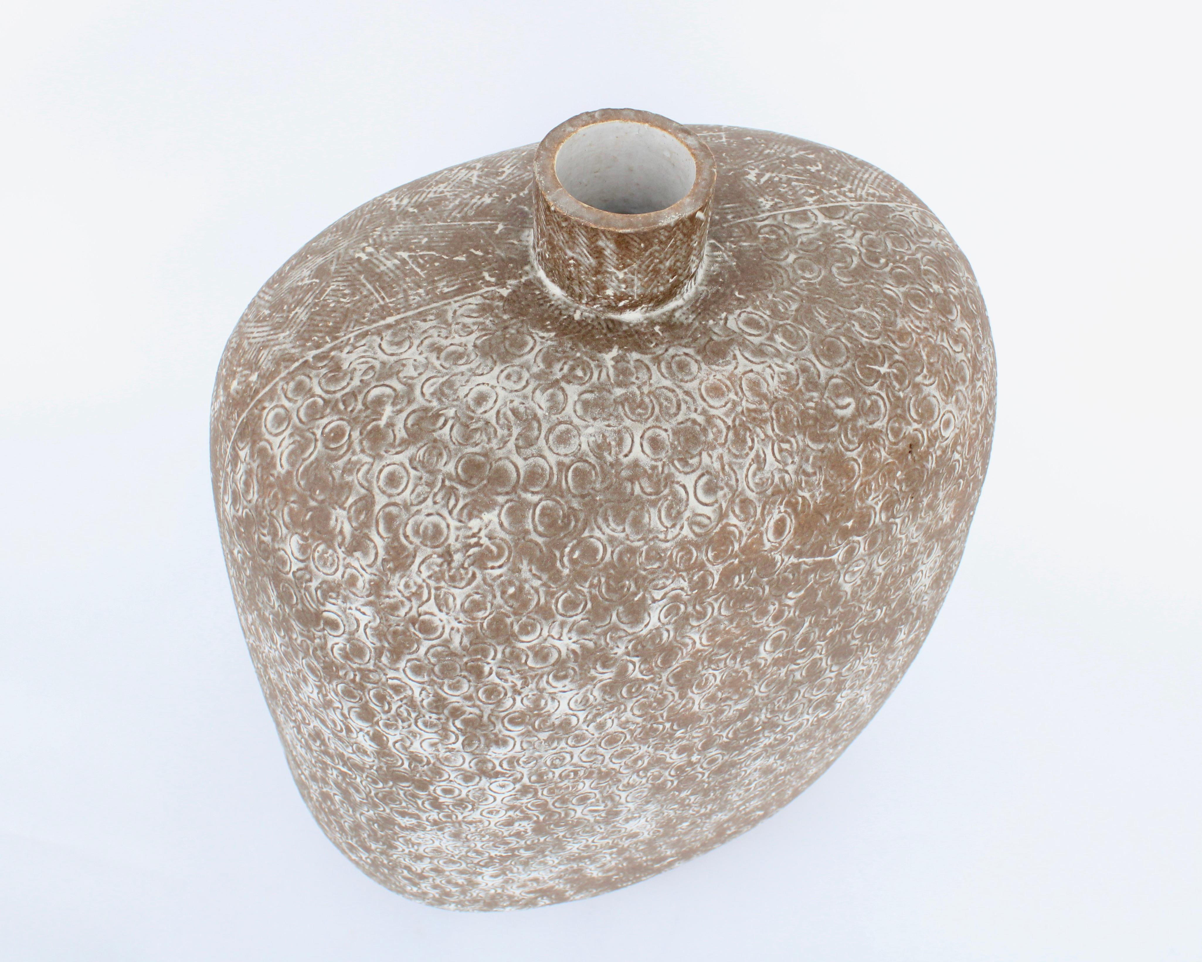 Claude Conover Ceramic Stoneware Vessel Okkintok For Sale 7