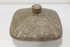 Recipiente "Chub" de Claude Conover