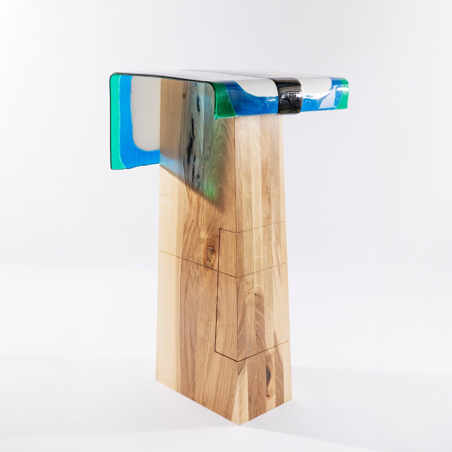 Claude Console Blu by Duccio Maria Gambi in Walnut and Murano Glass In Excellent Condition For Sale In Roma, IT
