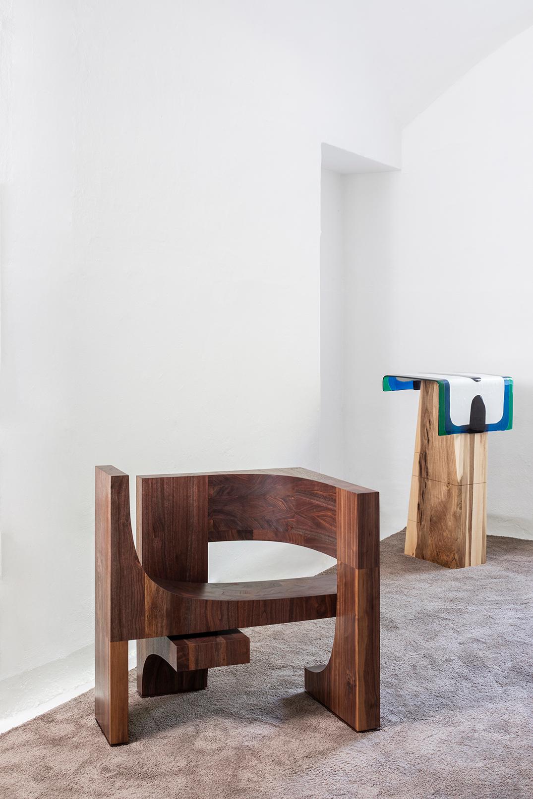 Claude Console Blu by Duccio Maria Gambi in Walnut and Murano Glass For Sale 3