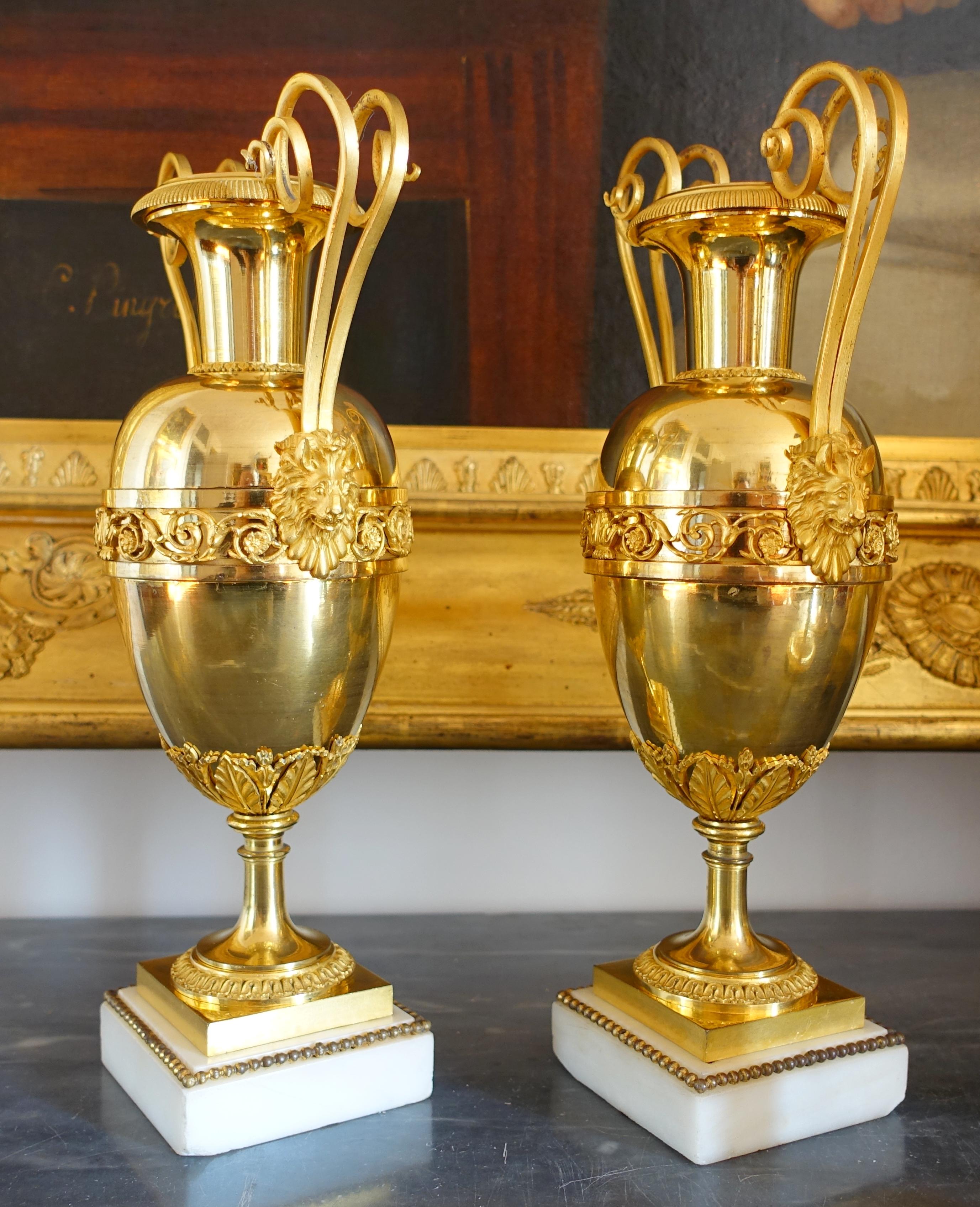 Claude Galle - Pair of Directoire ormolu urns circa 1800 For Sale 6