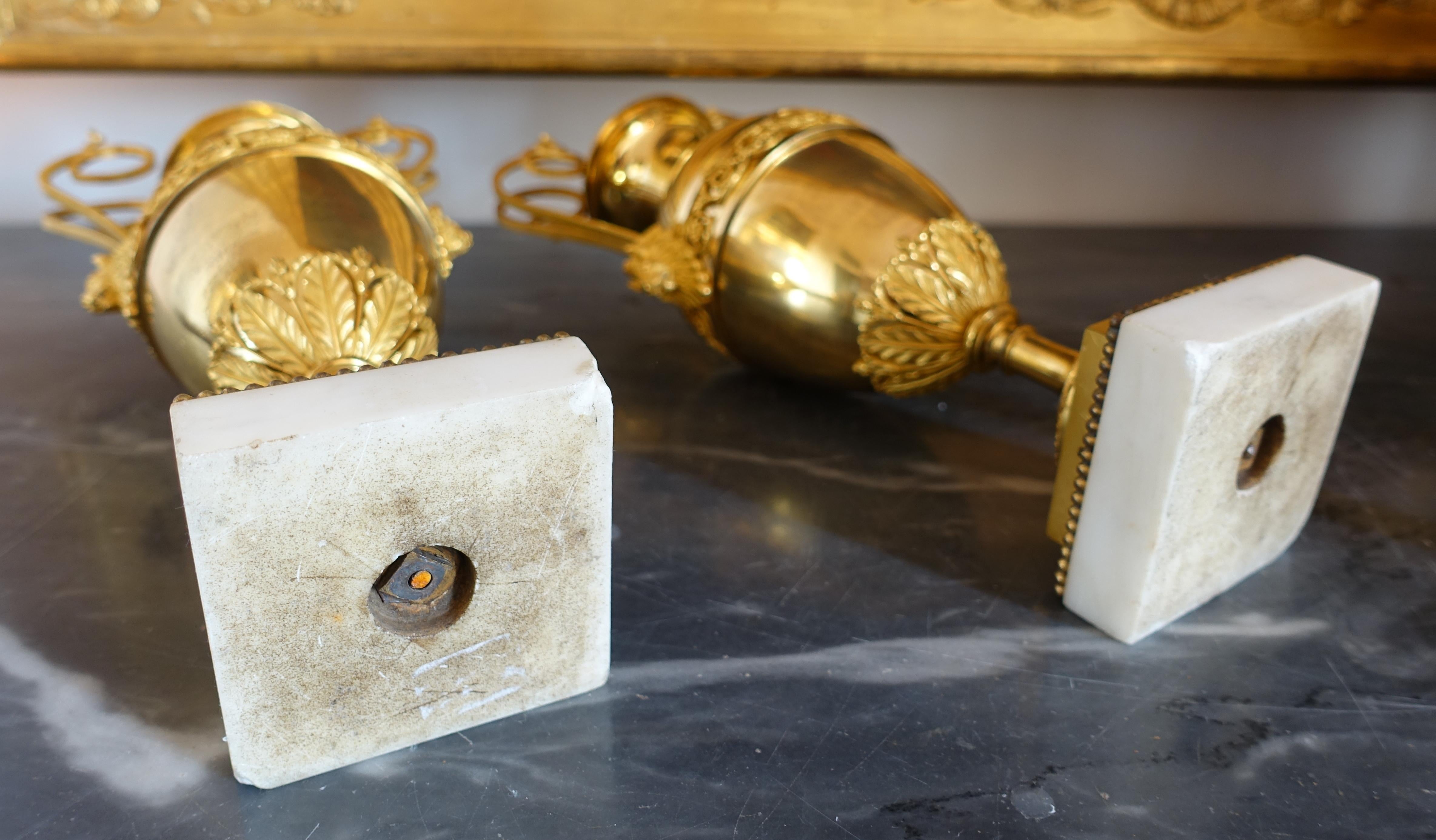 Claude Galle - Pair of Directoire ormolu urns circa 1800 For Sale 8