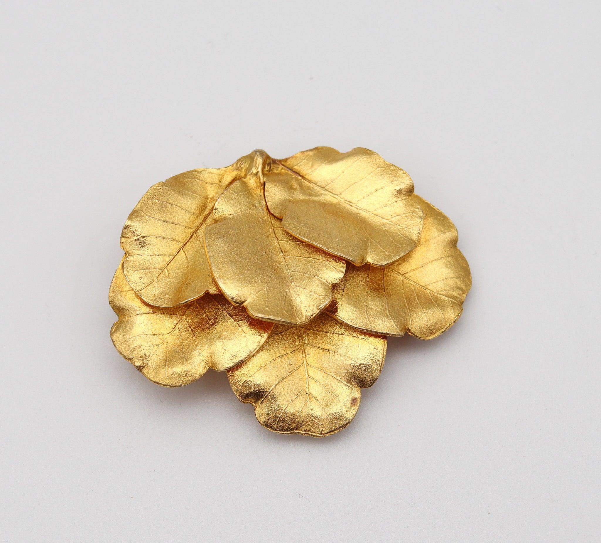 Women's or Men's CLAUDE LALANNE For Zolotas Sculptural Laurel Leaves Pendant-Brooch In 18Kt Gold