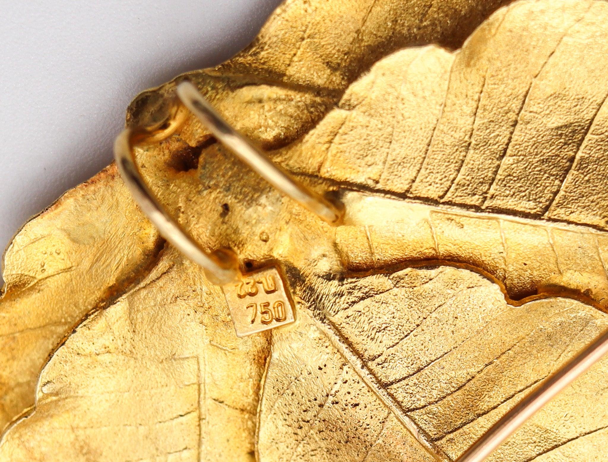 CLAUDE LALANNE For Zolotas Sculptural Laurel Leaves Pendant-Brooch In 18Kt Gold 2