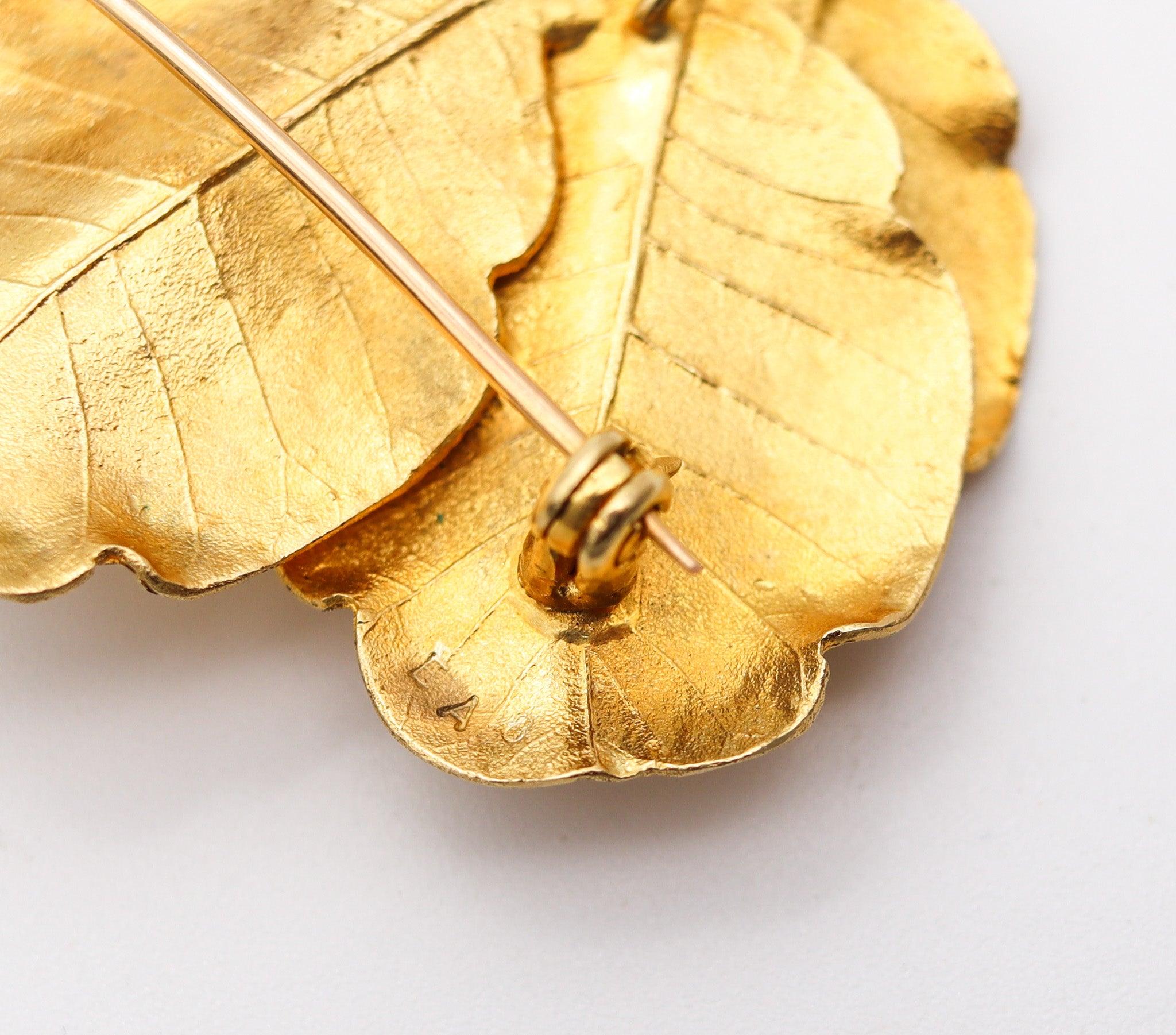 CLAUDE LALANNE For Zolotas Sculptural Laurel Leaves Pendant-Brooch In 18Kt Gold 4